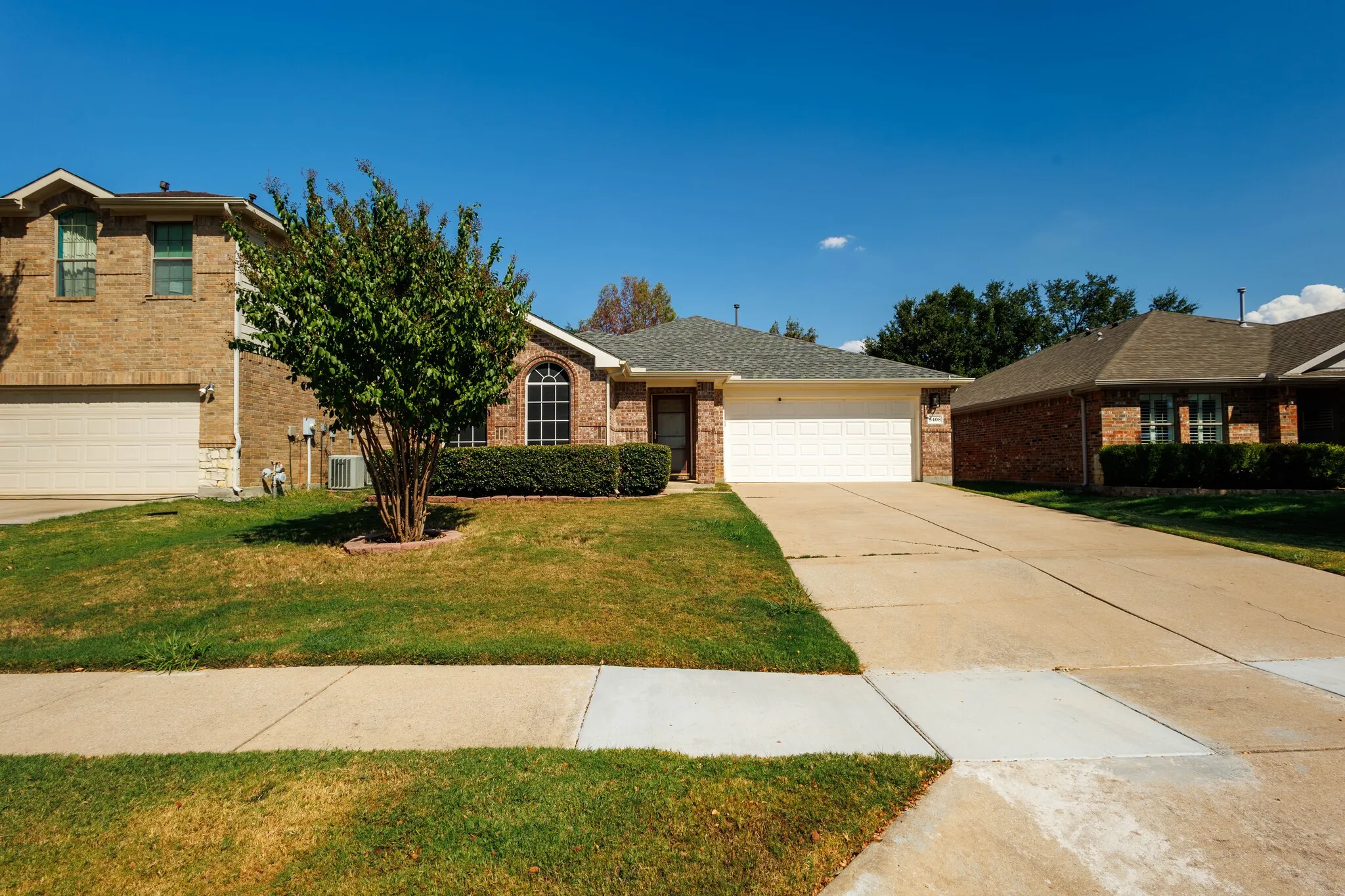 Single Family Residence For Rent in Denton County , 5408 Shepherd Place, Flower Mound, Texas 75028, 3 Bedroom, 2 Bathroom, 2 Garage spaces, 1,518 Sqft, built in 2004, mls#21385306, Real Estate Agent in Flower Mound, Homes For Rent in Denton county, Homes For Rent in Flower Mound, Realtor in Flower Mound Texas, Real Estate Brokerage Independent Realty Texas, Luminita Cordes Realtor