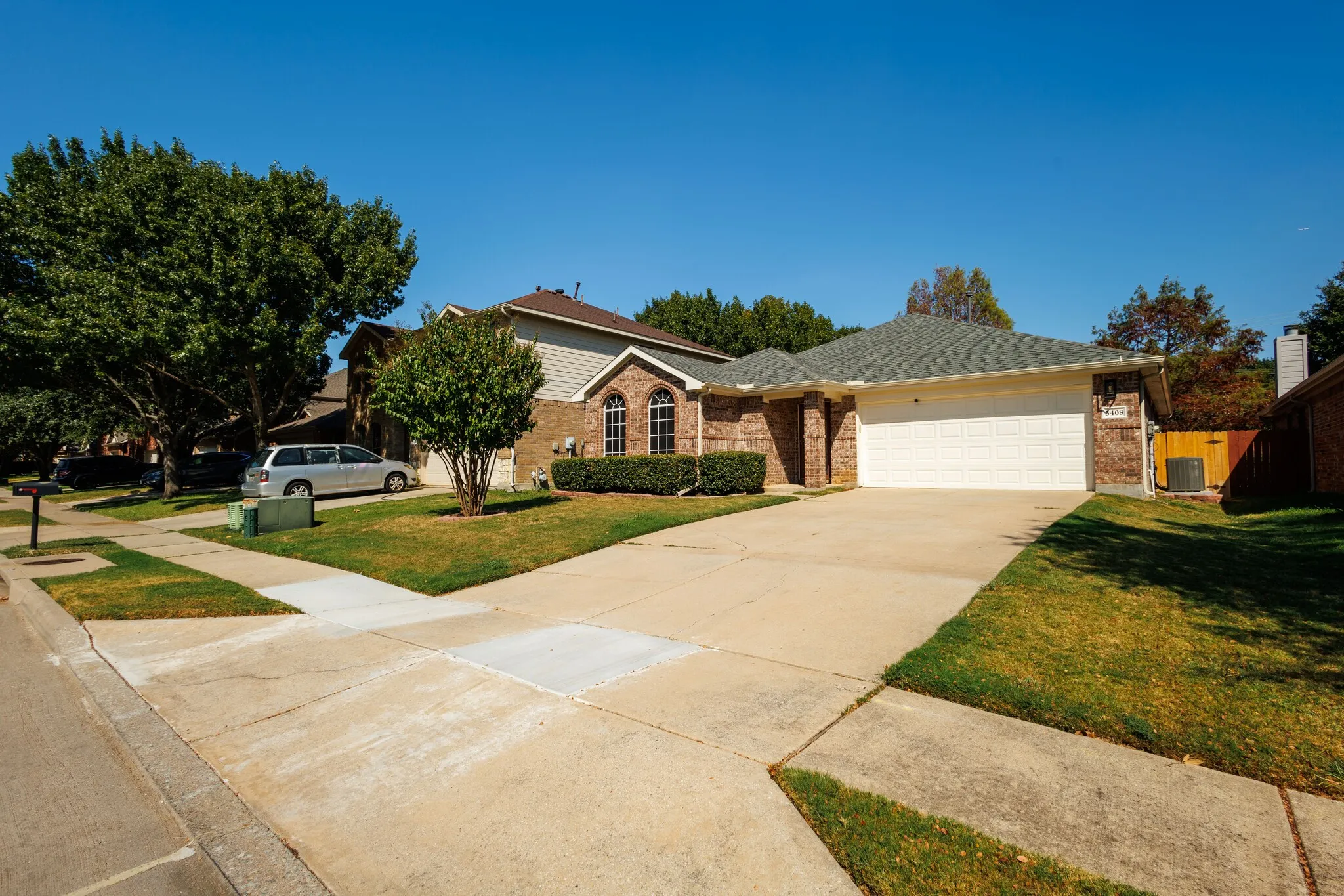 Single Family Residence For Rent in Denton County , 5408 Shepherd Place, Flower Mound, Texas 75028, 3 Bedroom, 2 Bathroom, 2 Garage spaces, 1,518 Sqft, built in 2004, mls#21385306, Real Estate Agent in Flower Mound, Homes For Rent in Denton county, Homes For Rent in Flower Mound, Realtor in Flower Mound Texas, Real Estate Brokerage Independent Realty Texas, Luminita Cordes Realtor