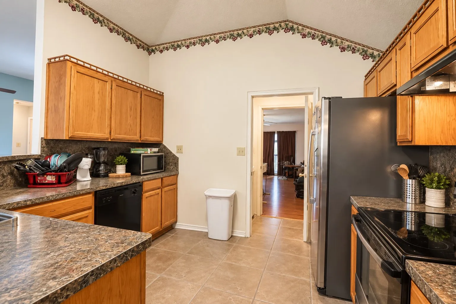 Single Family Residence For Sale in Mc Lennan County , 203 Knight Lane, Waco, Texas 76705, 4 Bedroom, 2 Bathroom, Garage spaces, 1,790 Sqft, built in 2005, mls#21385224, Real Estate Agent in Waco, Homes For Sale in Mc Lennan county, Homes For Sale in Waco, Realtor in Waco Texas, Real Estate Brokerage Independent Realty Texas, Luminita Cordes Realtor
