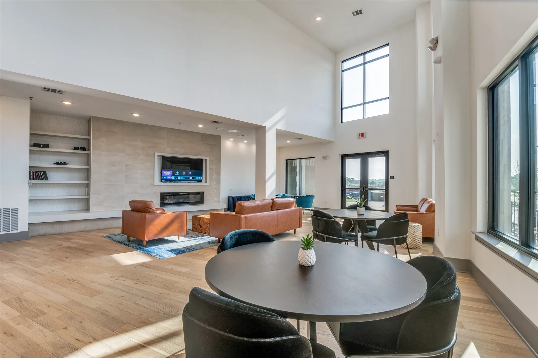 Condominium For Rent in Denton County , 2700 Old Denton Road 3354, Carrollton, Texas 75007, 2 Bedroom, 2 Bathroom, 2 Garage spaces, 1,250 Sqft, built in 2022, mls#21379540, Real Estate Agent in Carrollton, Homes For Rent in Denton county, Homes For Rent in Carrollton, Realtor in Carrollton Texas, Real Estate Brokerage Independent Realty Texas, Luminita Cordes Realtor