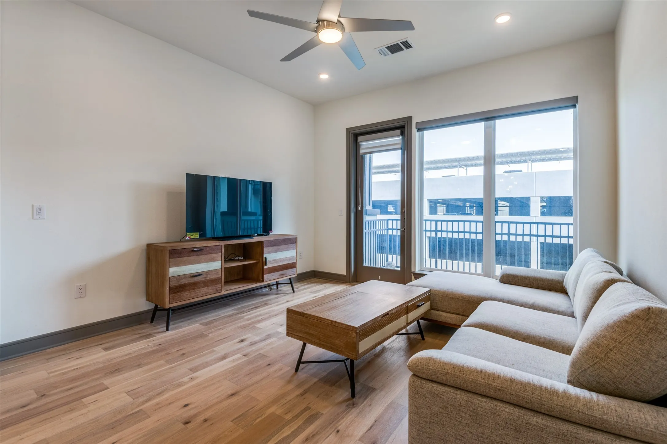 Condominium For Rent in Denton County , 2700 Old Denton Road 3354, Carrollton, Texas 75007, 2 Bedroom, 2 Bathroom, 2 Garage spaces, 1,250 Sqft, built in 2022, mls#21379540, Real Estate Agent in Carrollton, Homes For Rent in Denton county, Homes For Rent in Carrollton, Realtor in Carrollton Texas, Real Estate Brokerage Independent Realty Texas, Luminita Cordes Realtor