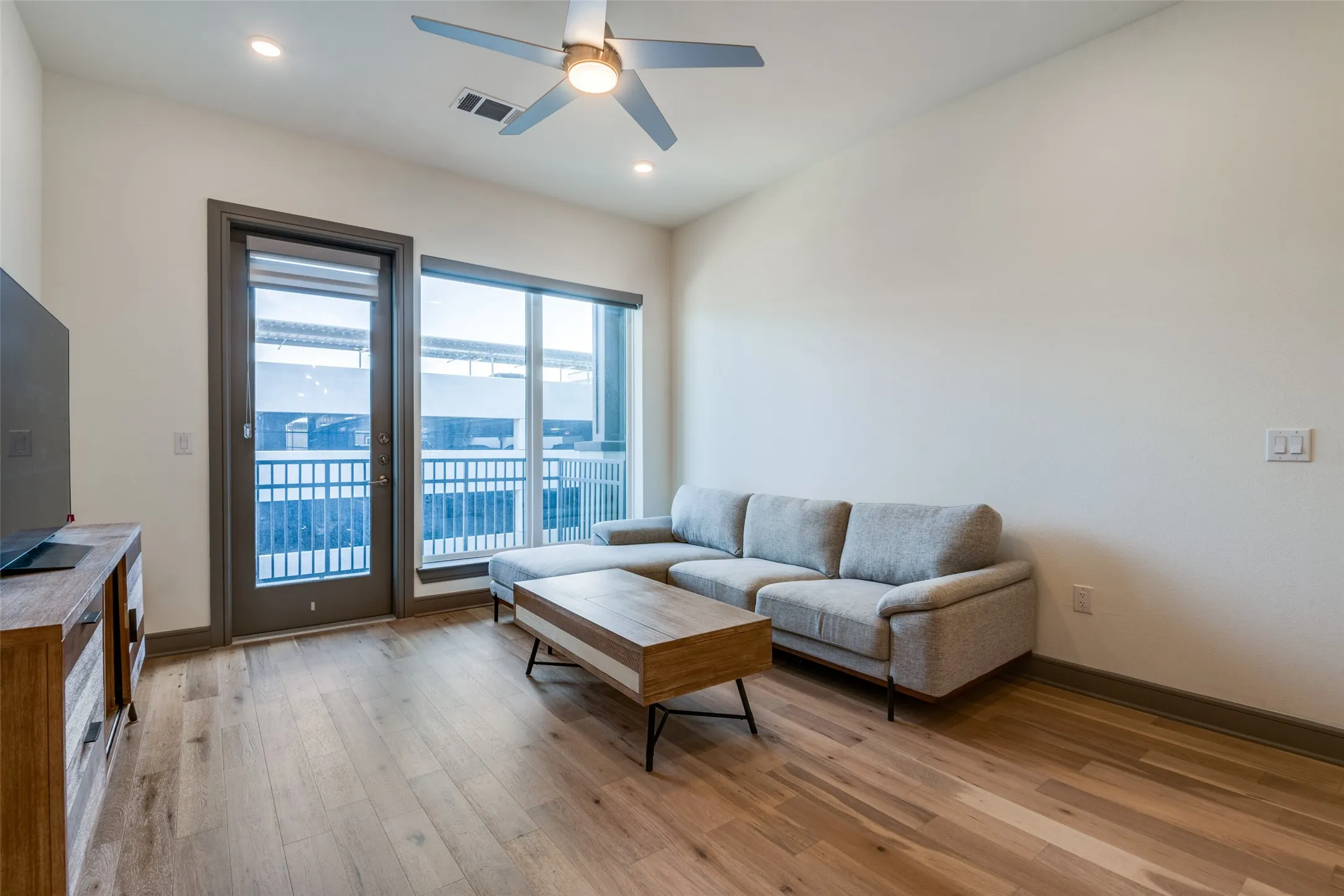 Condominium For Rent in Denton County , 2700 Old Denton Road 3354, Carrollton, Texas 75007, 2 Bedroom, 2 Bathroom, 2 Garage spaces, 1,250 Sqft, built in 2022, mls#21379540, Real Estate Agent in Carrollton, Homes For Rent in Denton county, Homes For Rent in Carrollton, Realtor in Carrollton Texas, Real Estate Brokerage Independent Realty Texas, Luminita Cordes Realtor