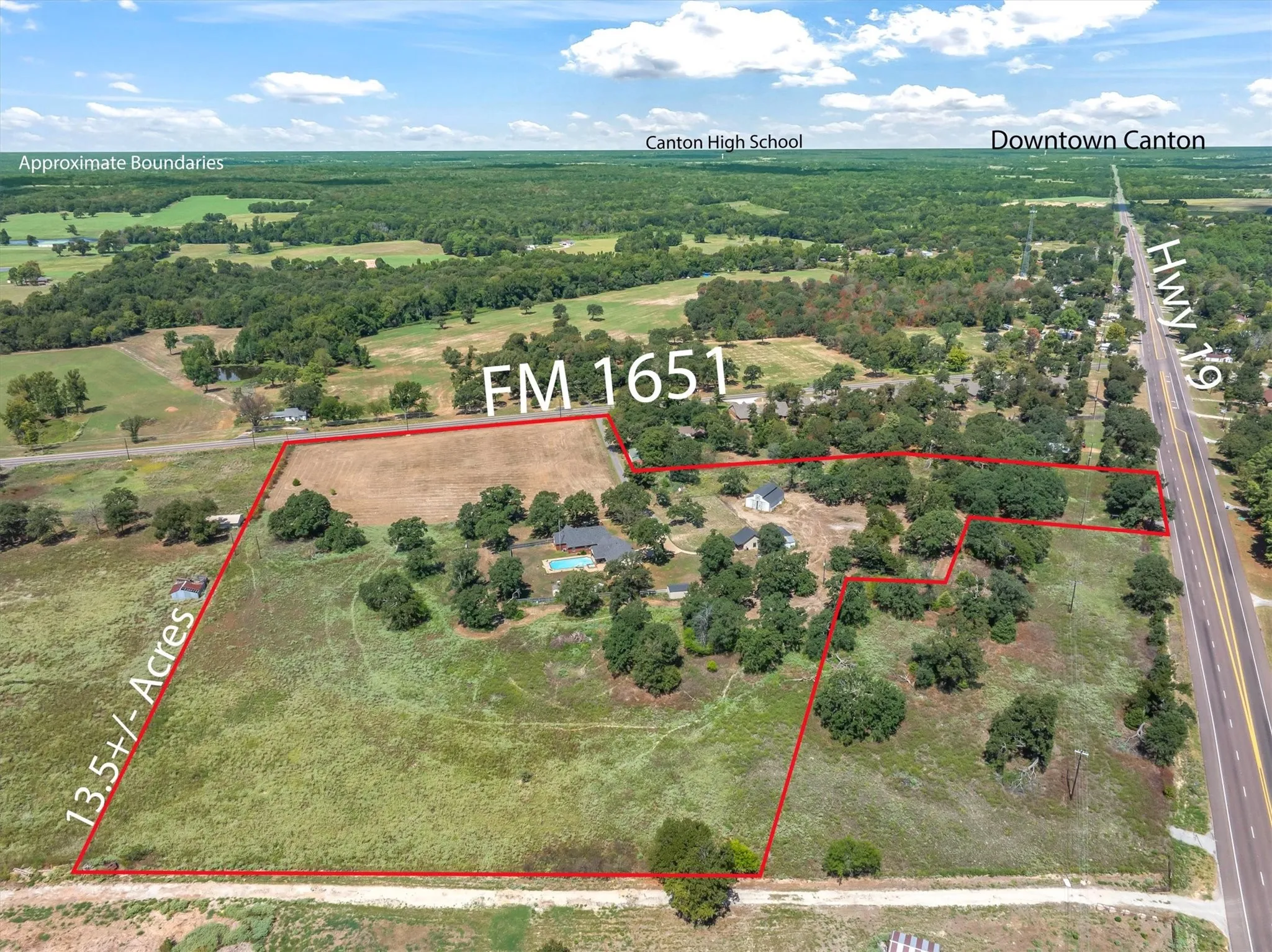 Single Family Residence For Sale in Van Zandt County , 311 Fm 1651, Canton, Texas 75103, 5 Bedroom, 4 Bathroom, Garage spaces, 3,065 Sqft, built in 1992, mls#21385292, Real Estate Agent in Canton, Homes For Sale in Van Zandt county, Homes For Sale in Canton, Realtor in Canton Texas, Real Estate Brokerage Independent Realty Texas, Luminita Cordes Realtor