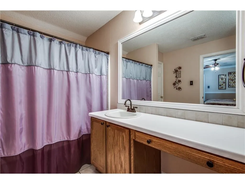 Single Family Residence For Rent in Collin County , 5116 Boxwood Lane, Mc Kinney, Texas 75070, 3 Bedroom, 2 Bathroom, 2 Garage spaces, 1,743 Sqft, built in 1999, mls#21385327, Real Estate Agent in Mc Kinney, Homes For Rent in Collin county, Homes For Rent in Mc Kinney, Realtor in Mc Kinney Texas, Real Estate Brokerage Independent Realty Texas, Luminita Cordes Realtor