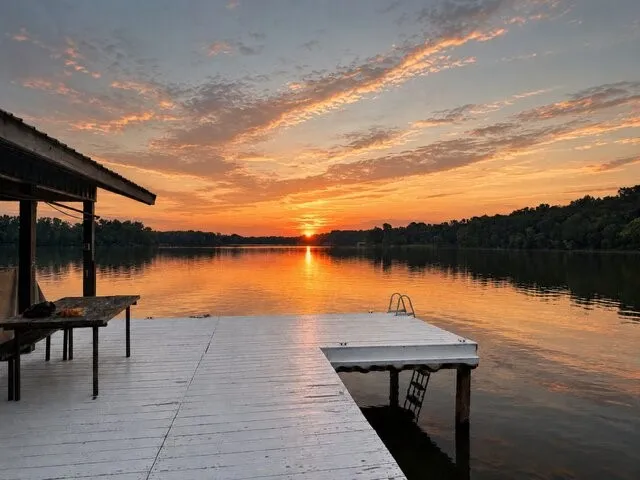 Single Family Residence For Sale in Wood County , 601 County Road 4845, Winnsboro, Texas 75494, 3 Bedroom, 2 Bathroom, Garage spaces, 1,658 Sqft, built in 1965, mls#21372943, Real Estate Agent in Winnsboro, Homes For Sale in Wood county, Homes For Sale in Winnsboro, Realtor in Winnsboro Texas, Real Estate Brokerage Independent Realty Texas, Luminita Cordes Realtor