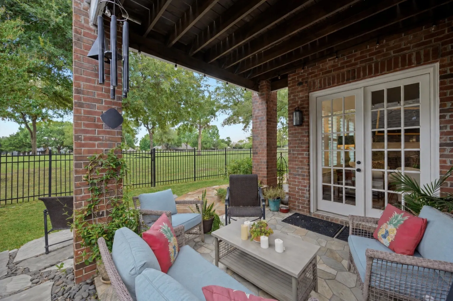 Single Family Residence For Sale in Collin County , 2005 Hillcrest Court, Mc Kinney, Texas 75072, 4 Bedroom, 4 Bathroom, 2 Garage spaces, 2,796 Sqft, built in 1997, mls#21381363, Real Estate Agent in Mc Kinney, Homes For Sale in Collin county, Homes For Sale in Mc Kinney, Realtor in Mc Kinney Texas, Real Estate Brokerage Independent Realty Texas, Luminita Cordes Realtor