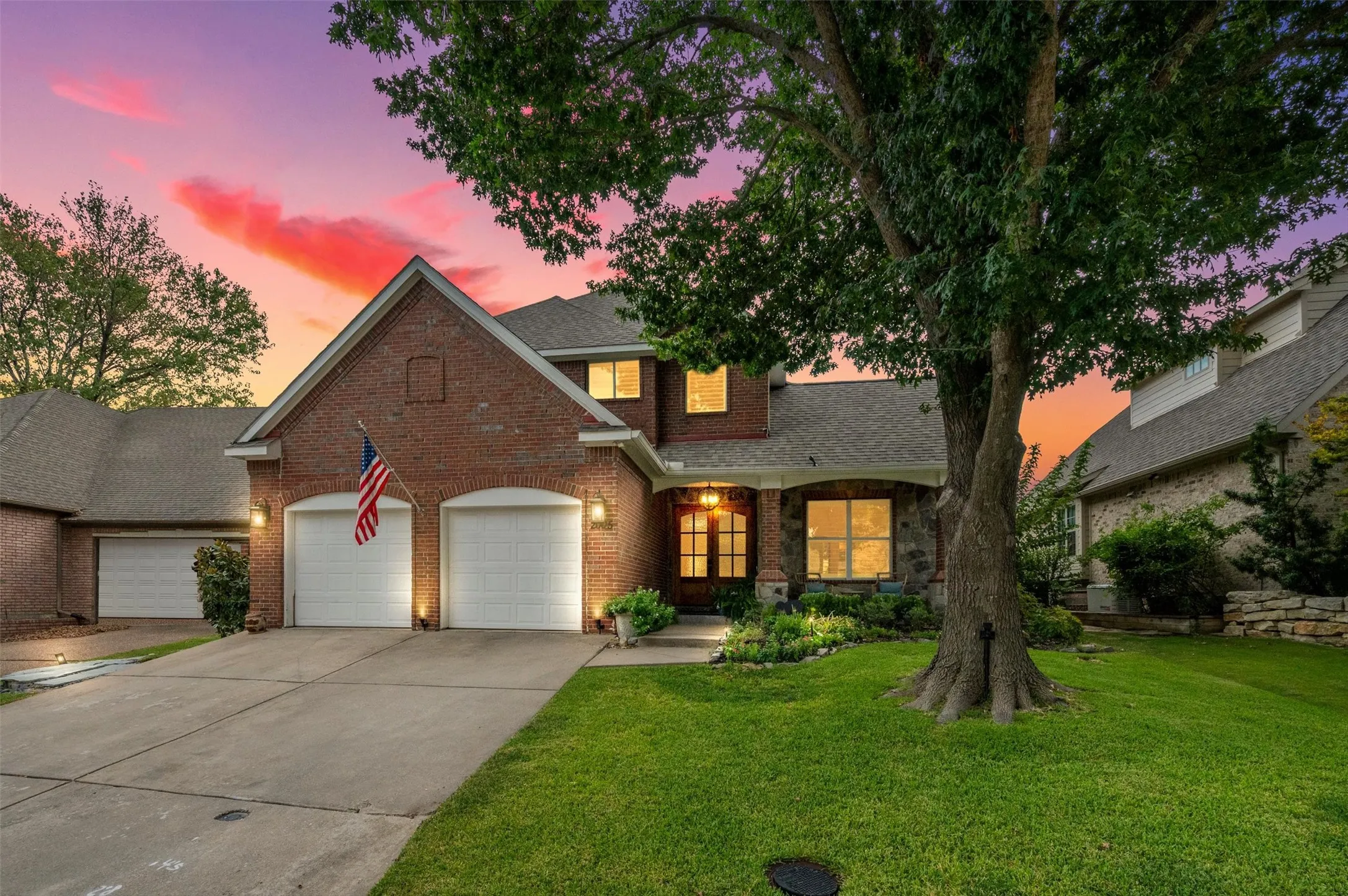 Single Family Residence For Sale in Collin County , 2005 Hillcrest Court, Mc Kinney, Texas 75072, 4 Bedroom, 4 Bathroom, 2 Garage spaces, 2,796 Sqft, built in 1997, mls#21381363, Real Estate Agent in Mc Kinney, Homes For Sale in Collin county, Homes For Sale in Mc Kinney, Realtor in Mc Kinney Texas, Real Estate Brokerage Independent Realty Texas, Luminita Cordes Realtor