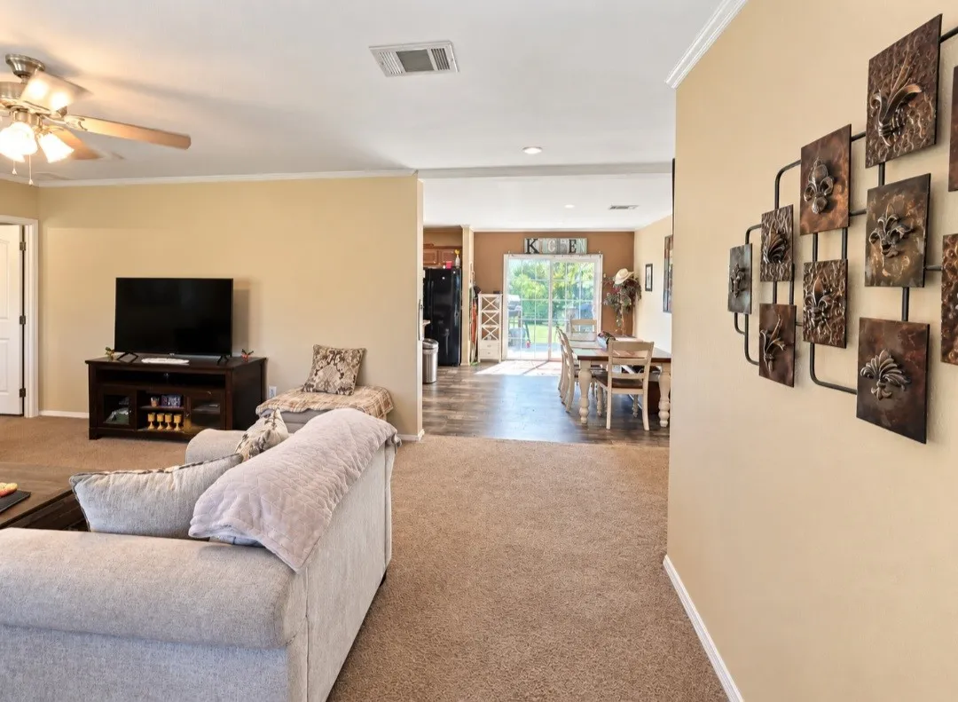 Mobile Home For Sale in Leon County , 5789 Fm 811, Centerville, Texas 75833, 4 Bedroom, 2 Bathroom, Garage spaces, 2,340 Sqft, built in 2019, mls#21385276, Real Estate Agent in Centerville, Homes For Sale in Leon county, Homes For Sale in Centerville, Realtor in Centerville Texas, Real Estate Brokerage Independent Realty Texas, Luminita Cordes Realtor