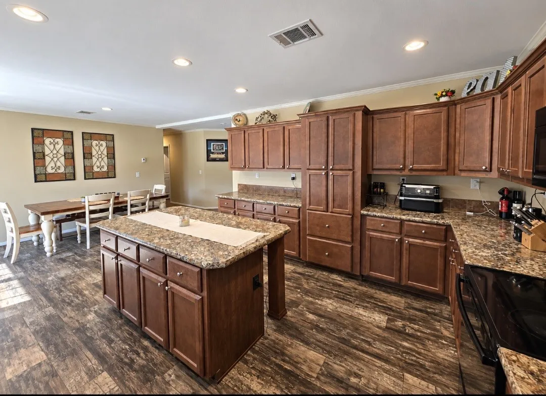 Mobile Home For Sale in Leon County , 5789 Fm 811, Centerville, Texas 75833, 4 Bedroom, 2 Bathroom, Garage spaces, 2,340 Sqft, built in 2019, mls#21385276, Real Estate Agent in Centerville, Homes For Sale in Leon county, Homes For Sale in Centerville, Realtor in Centerville Texas, Real Estate Brokerage Independent Realty Texas, Luminita Cordes Realtor