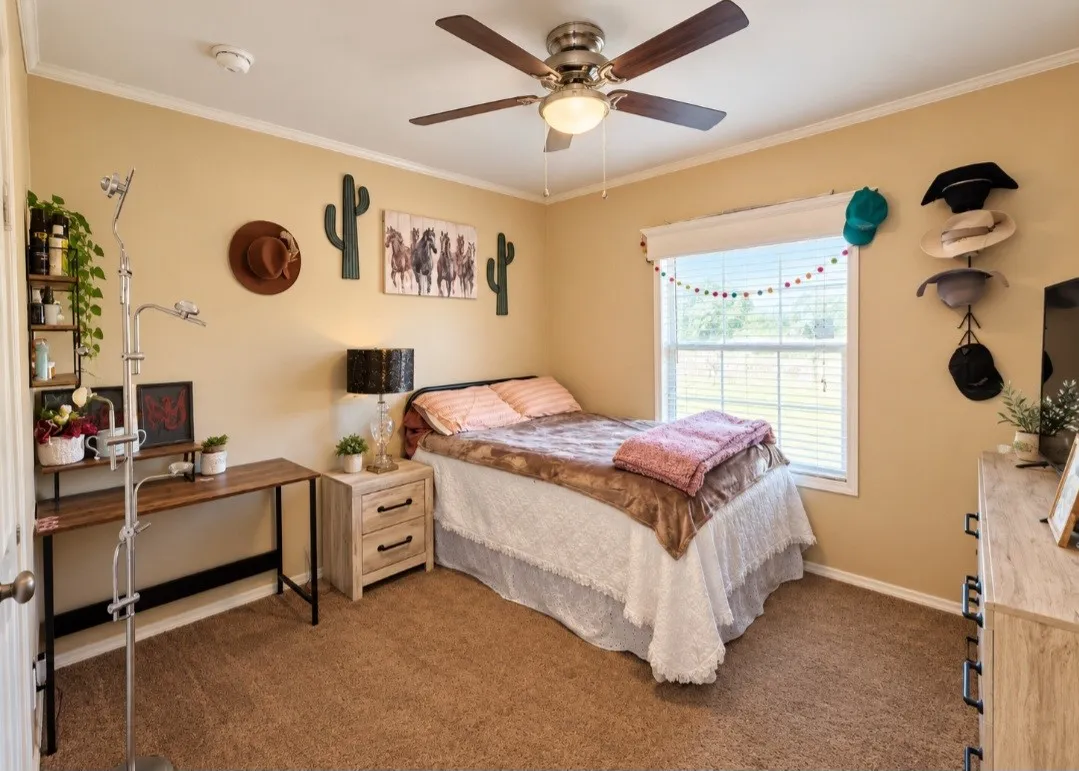Mobile Home For Sale in Leon County , 5789 Fm 811, Centerville, Texas 75833, 4 Bedroom, 2 Bathroom, Garage spaces, 2,340 Sqft, built in 2019, mls#21385276, Real Estate Agent in Centerville, Homes For Sale in Leon county, Homes For Sale in Centerville, Realtor in Centerville Texas, Real Estate Brokerage Independent Realty Texas, Luminita Cordes Realtor