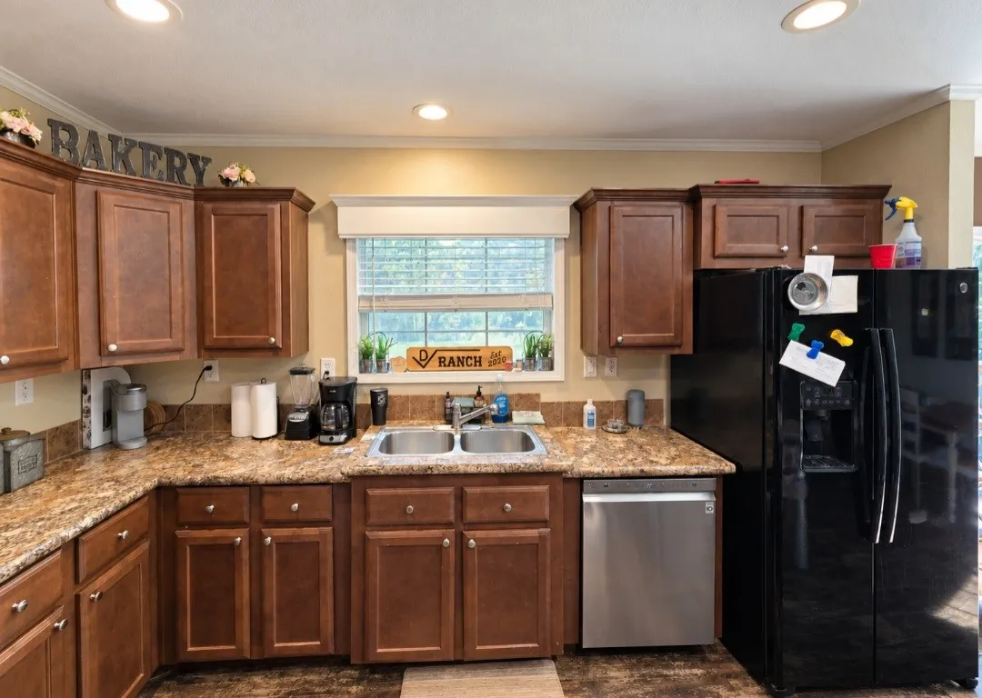 Mobile Home For Sale in Leon County , 5789 Fm 811, Centerville, Texas 75833, 4 Bedroom, 2 Bathroom, Garage spaces, 2,340 Sqft, built in 2019, mls#21385276, Real Estate Agent in Centerville, Homes For Sale in Leon county, Homes For Sale in Centerville, Realtor in Centerville Texas, Real Estate Brokerage Independent Realty Texas, Luminita Cordes Realtor