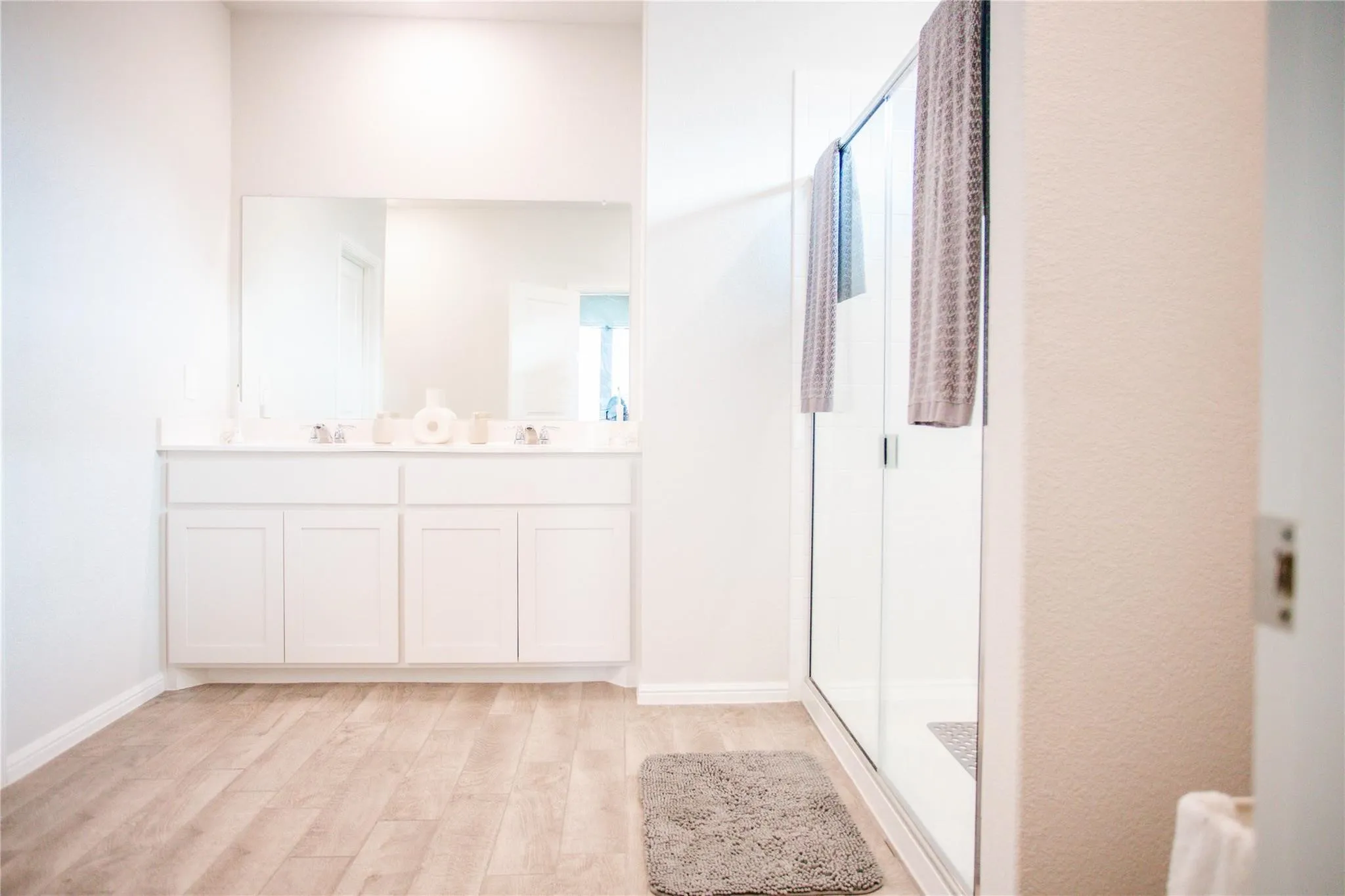 Single Family Residence For Rent in Wise County , 200 Lantana Trail, Boyd, Texas 76023, 4 Bedroom, 2 Bathroom, 2 Garage spaces, 1,838 Sqft, built in 2024, mls#21385326, Real Estate Agent in Boyd, Homes For Rent in Wise county, Homes For Rent in Boyd, Realtor in Boyd Texas, Real Estate Brokerage Independent Realty Texas, Luminita Cordes Realtor