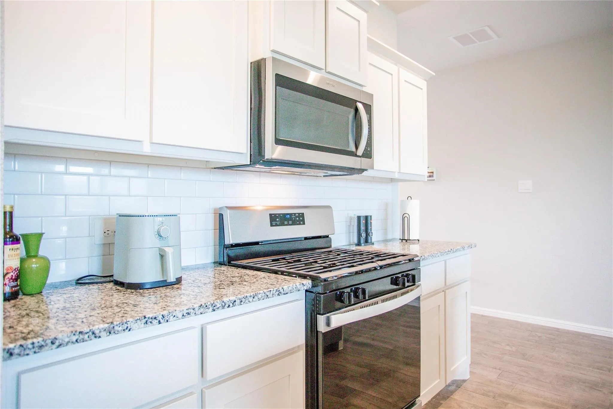 Single Family Residence For Rent in Wise County , 200 Lantana Trail, Boyd, Texas 76023, 4 Bedroom, 2 Bathroom, 2 Garage spaces, 1,838 Sqft, built in 2024, mls#21385326, Real Estate Agent in Boyd, Homes For Rent in Wise county, Homes For Rent in Boyd, Realtor in Boyd Texas, Real Estate Brokerage Independent Realty Texas, Luminita Cordes Realtor