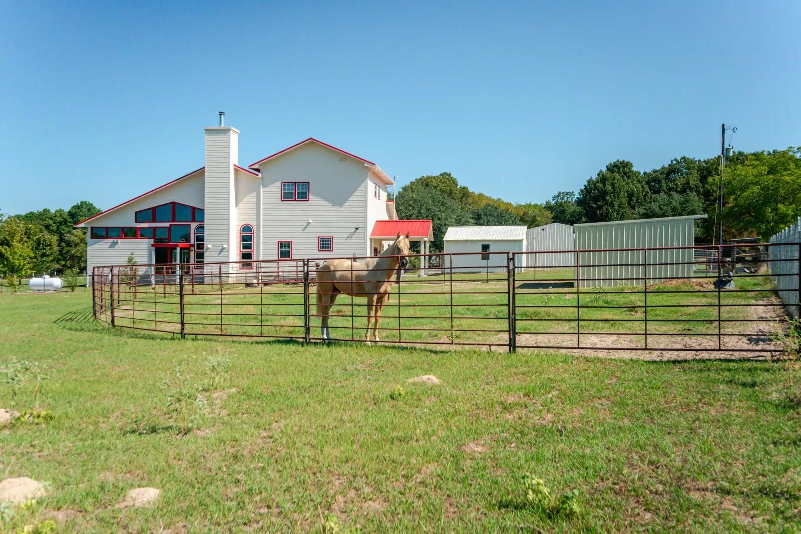 Single Family Residence For Sale in Van Zandt County , 2548 Fm 857, Grand Saline, Texas 75140, 8 Bedroom, 6 Bathroom, 8 Garage spaces, 4,950 Sqft, built in 2009, mls#21385191, Real Estate Agent in Grand Saline, Homes For Sale in Van Zandt county, Homes For Sale in Grand Saline, Realtor in Grand Saline Texas, Real Estate Brokerage Independent Realty Texas, Luminita Cordes Realtor