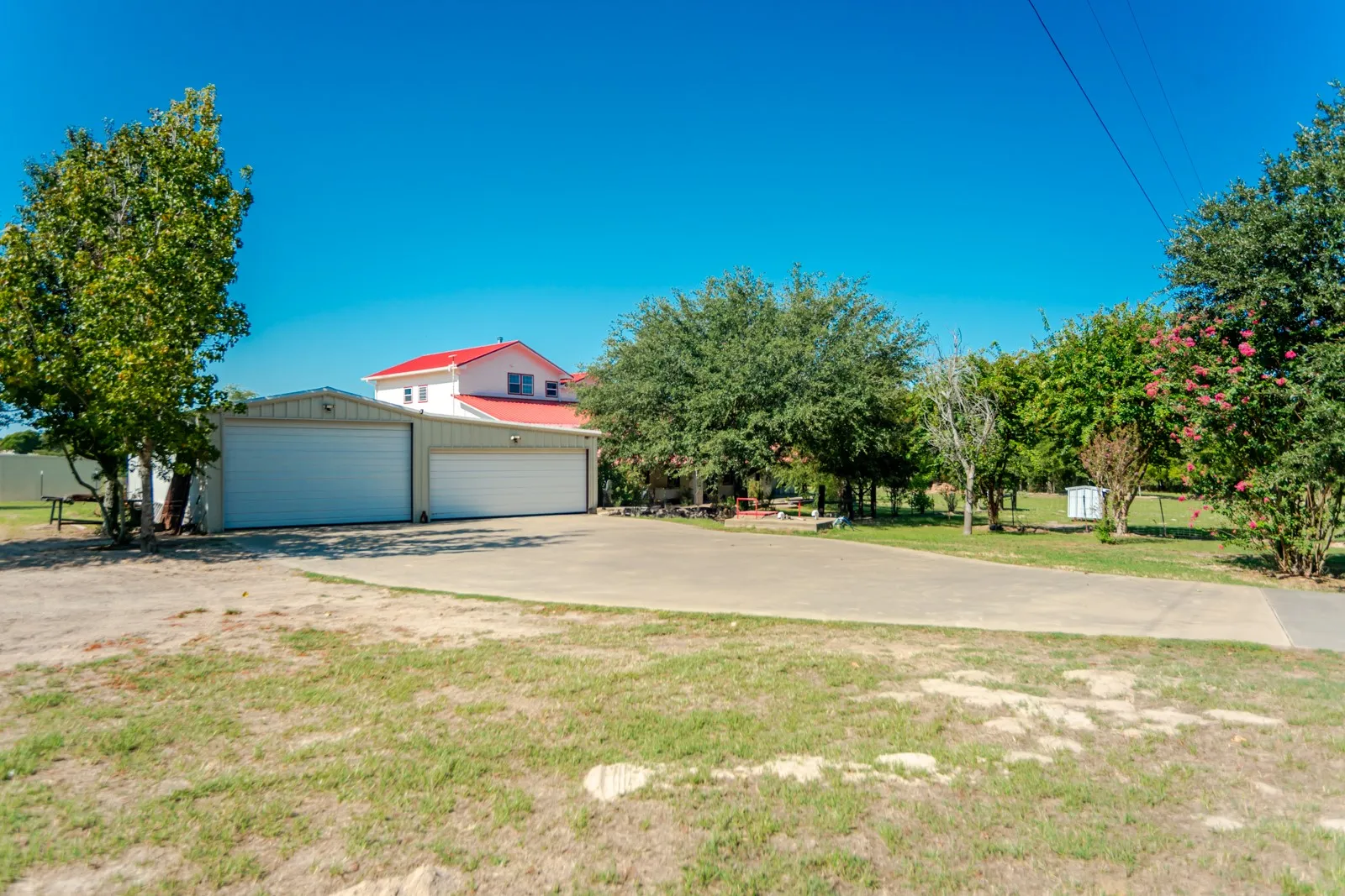 Single Family Residence For Sale in Van Zandt County , 2548 Fm 857, Grand Saline, Texas 75140, 8 Bedroom, 6 Bathroom, 8 Garage spaces, 4,950 Sqft, built in 2009, mls#21385191, Real Estate Agent in Grand Saline, Homes For Sale in Van Zandt county, Homes For Sale in Grand Saline, Realtor in Grand Saline Texas, Real Estate Brokerage Independent Realty Texas, Luminita Cordes Realtor
