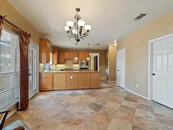 Single Family Residence For Sale in Tarrant County , 5204 Teton Trail, Fort Worth, Texas 76137, 4 Bedroom, 4 Bathroom, 2 Garage spaces, 3,334 Sqft, built in 1996, mls#21383460, Real Estate Agent in Fort Worth, Homes For Sale in Tarrant county, Homes For Sale in Fort Worth, Realtor in Fort Worth Texas, Real Estate Brokerage Independent Realty Texas, Luminita Cordes Realtor