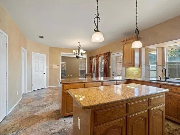 Single Family Residence For Sale in Tarrant County , 5204 Teton Trail, Fort Worth, Texas 76137, 4 Bedroom, 4 Bathroom, 2 Garage spaces, 3,334 Sqft, built in 1996, mls#21383460, Real Estate Agent in Fort Worth, Homes For Sale in Tarrant county, Homes For Sale in Fort Worth, Realtor in Fort Worth Texas, Real Estate Brokerage Independent Realty Texas, Luminita Cordes Realtor