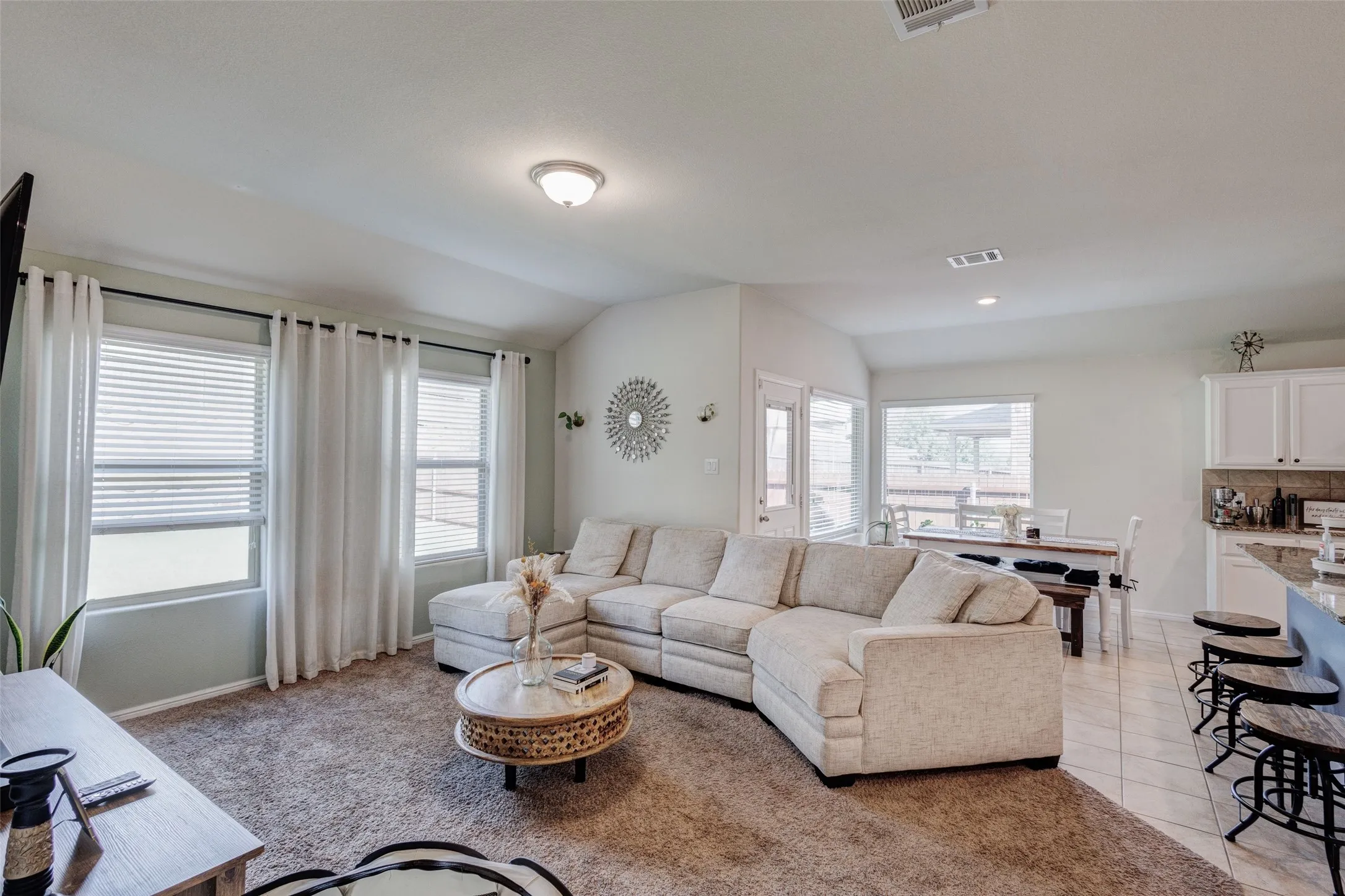 Single Family Residence For Rent in Tarrant County , 712 Gin Lake Trail, Fort Worth, Texas 76120, 4 Bedroom, 2 Bathroom, 2 Garage spaces, 1,565 Sqft, built in 2018, mls#21385340, Real Estate Agent in Fort Worth, Homes For Rent in Tarrant county, Homes For Rent in Fort Worth, Realtor in Fort Worth Texas, Real Estate Brokerage Independent Realty Texas, Luminita Cordes Realtor