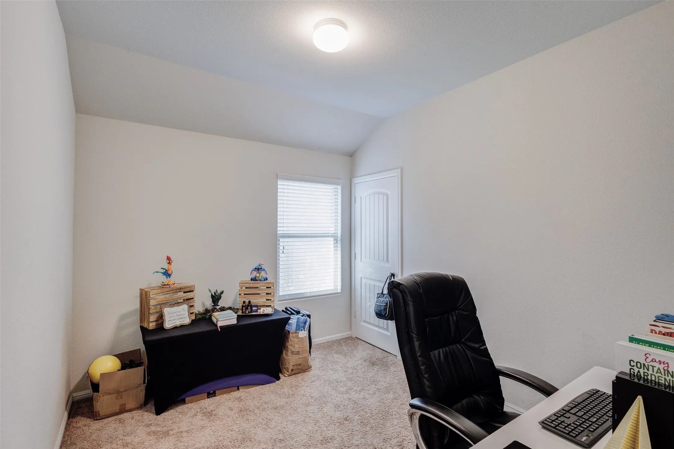 Single Family Residence For Rent in Tarrant County , 712 Gin Lake Trail, Fort Worth, Texas 76120, 4 Bedroom, 2 Bathroom, 2 Garage spaces, 1,565 Sqft, built in 2018, mls#21385340, Real Estate Agent in Fort Worth, Homes For Rent in Tarrant county, Homes For Rent in Fort Worth, Realtor in Fort Worth Texas, Real Estate Brokerage Independent Realty Texas, Luminita Cordes Realtor