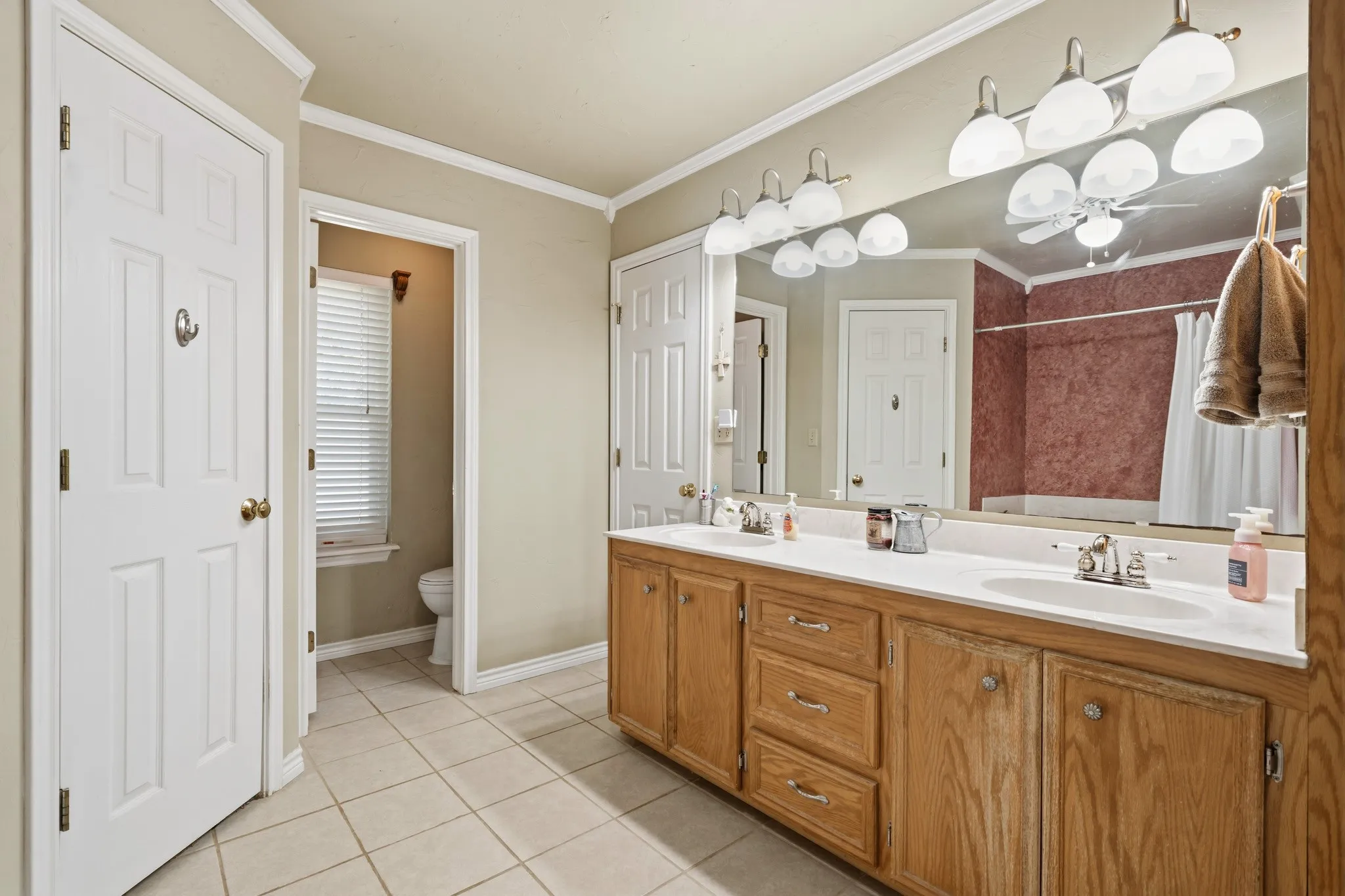 Single Family Residence For Sale in Hill County , 600 Hcr 1248, Whitney, Texas 76692, 4 Bedroom, 2 Bathroom, 2 Garage spaces, 2,241 Sqft, built in 2002, mls#21385315, Real Estate Agent in Whitney, Homes For Sale in Hill county, Homes For Sale in Whitney, Realtor in Whitney Texas, Real Estate Brokerage Independent Realty Texas, Luminita Cordes Realtor