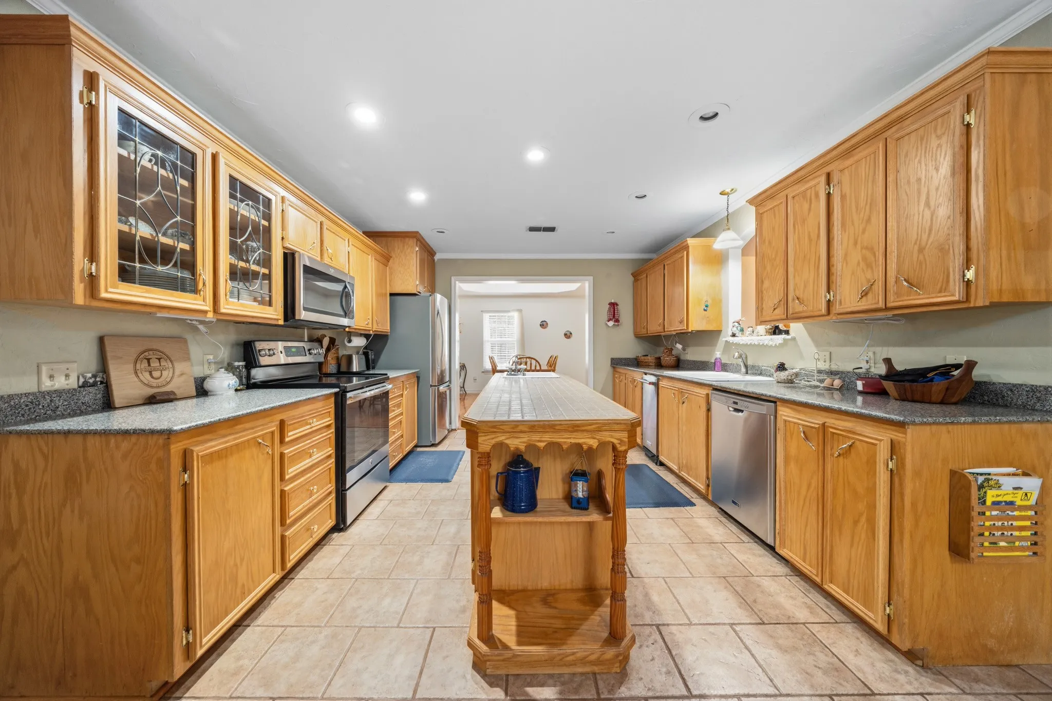 Single Family Residence For Sale in Hill County , 600 Hcr 1248, Whitney, Texas 76692, 4 Bedroom, 2 Bathroom, 2 Garage spaces, 2,241 Sqft, built in 2002, mls#21385315, Real Estate Agent in Whitney, Homes For Sale in Hill county, Homes For Sale in Whitney, Realtor in Whitney Texas, Real Estate Brokerage Independent Realty Texas, Luminita Cordes Realtor