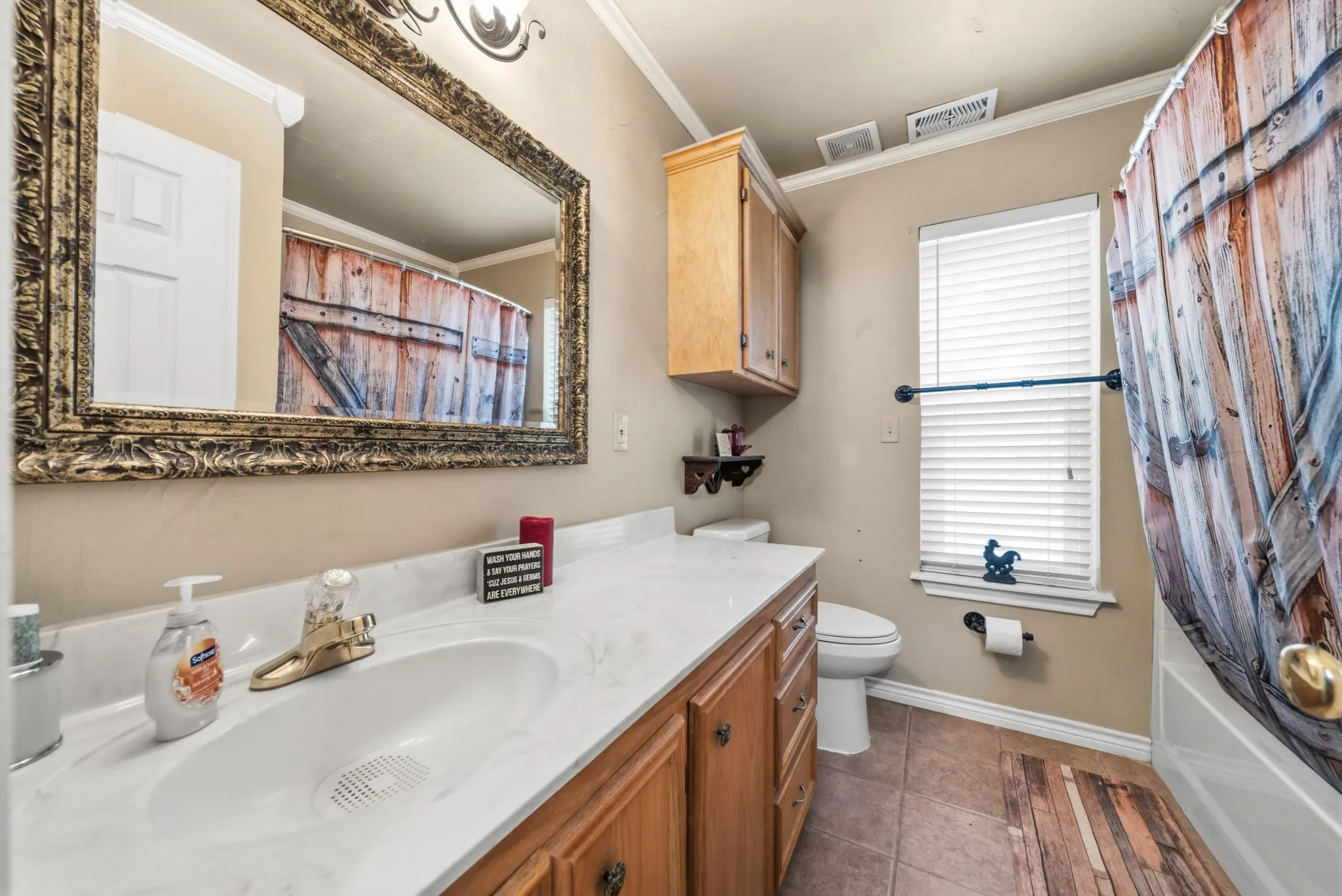 Single Family Residence For Sale in Hill County , 600 Hcr 1248, Whitney, Texas 76692, 4 Bedroom, 2 Bathroom, 2 Garage spaces, 2,241 Sqft, built in 2002, mls#21385315, Real Estate Agent in Whitney, Homes For Sale in Hill county, Homes For Sale in Whitney, Realtor in Whitney Texas, Real Estate Brokerage Independent Realty Texas, Luminita Cordes Realtor
