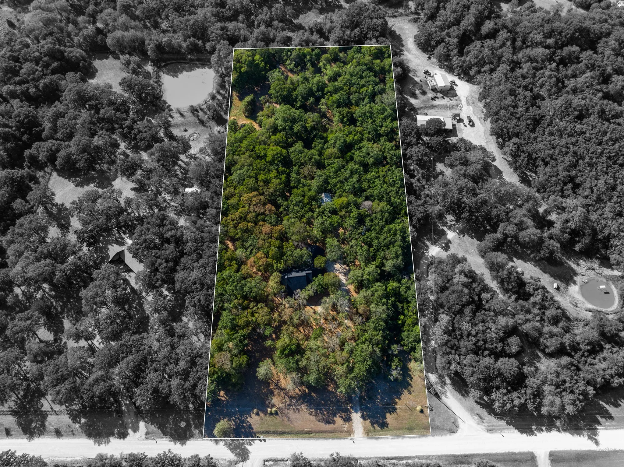 Single Family Residence For Sale in Hill County , 600 Hcr 1248, Whitney, Texas 76692, 4 Bedroom, 2 Bathroom, 2 Garage spaces, 2,241 Sqft, built in 2002, mls#21385315, Real Estate Agent in Whitney, Homes For Sale in Hill county, Homes For Sale in Whitney, Realtor in Whitney Texas, Real Estate Brokerage Independent Realty Texas, Luminita Cordes Realtor