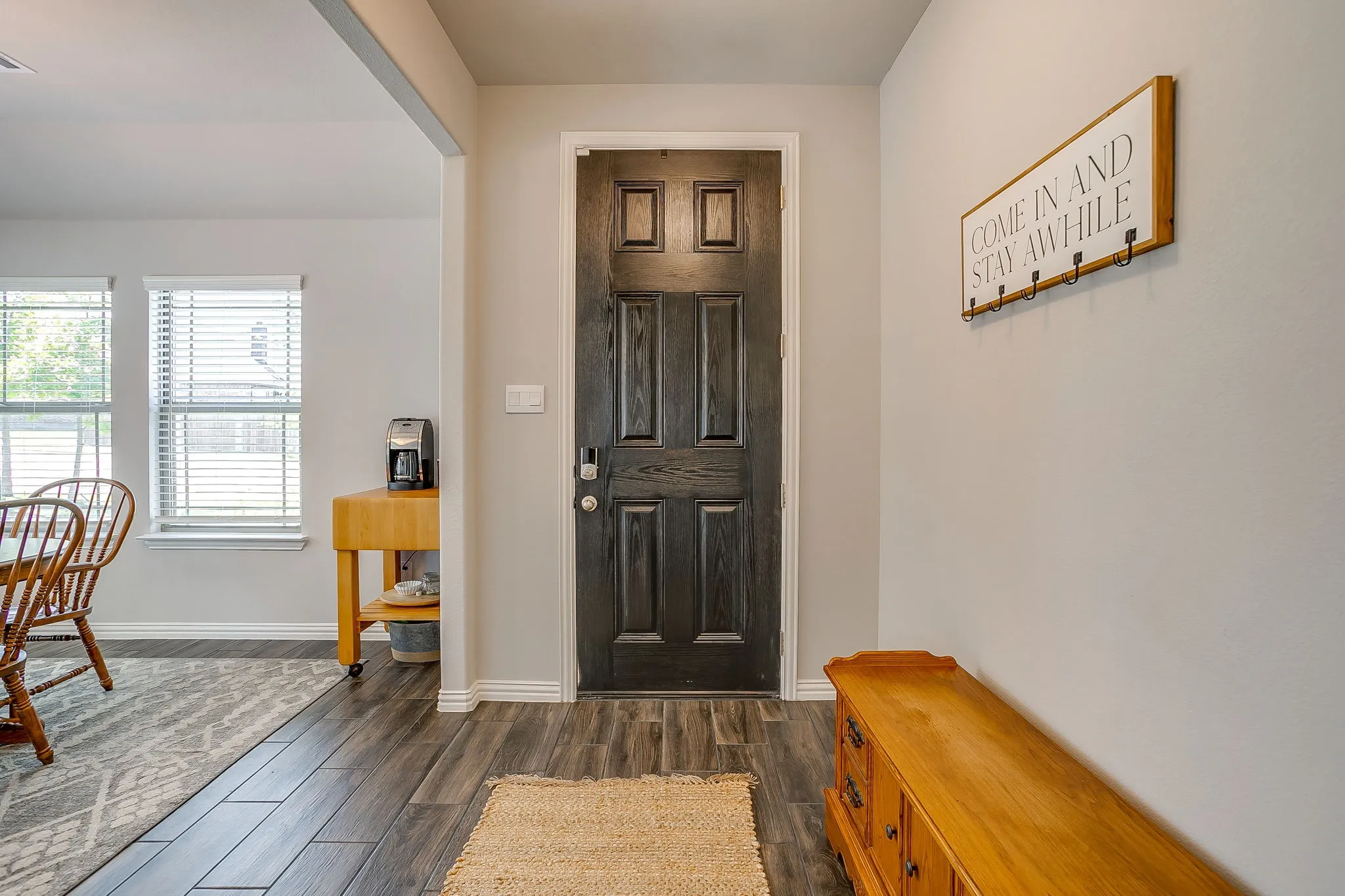 Single Family Residence For Sale in Parker County , 421 Escondido Street, Weatherford, Texas 76087, 3 Bedroom, 2 Bathroom, 2 Garage spaces, 1,917 Sqft, built in 2020, mls#21385363, Real Estate Agent in Weatherford, Homes For Sale in Parker county, Homes For Sale in Weatherford, Realtor in Weatherford Texas, Real Estate Brokerage Independent Realty Texas, Luminita Cordes Realtor
