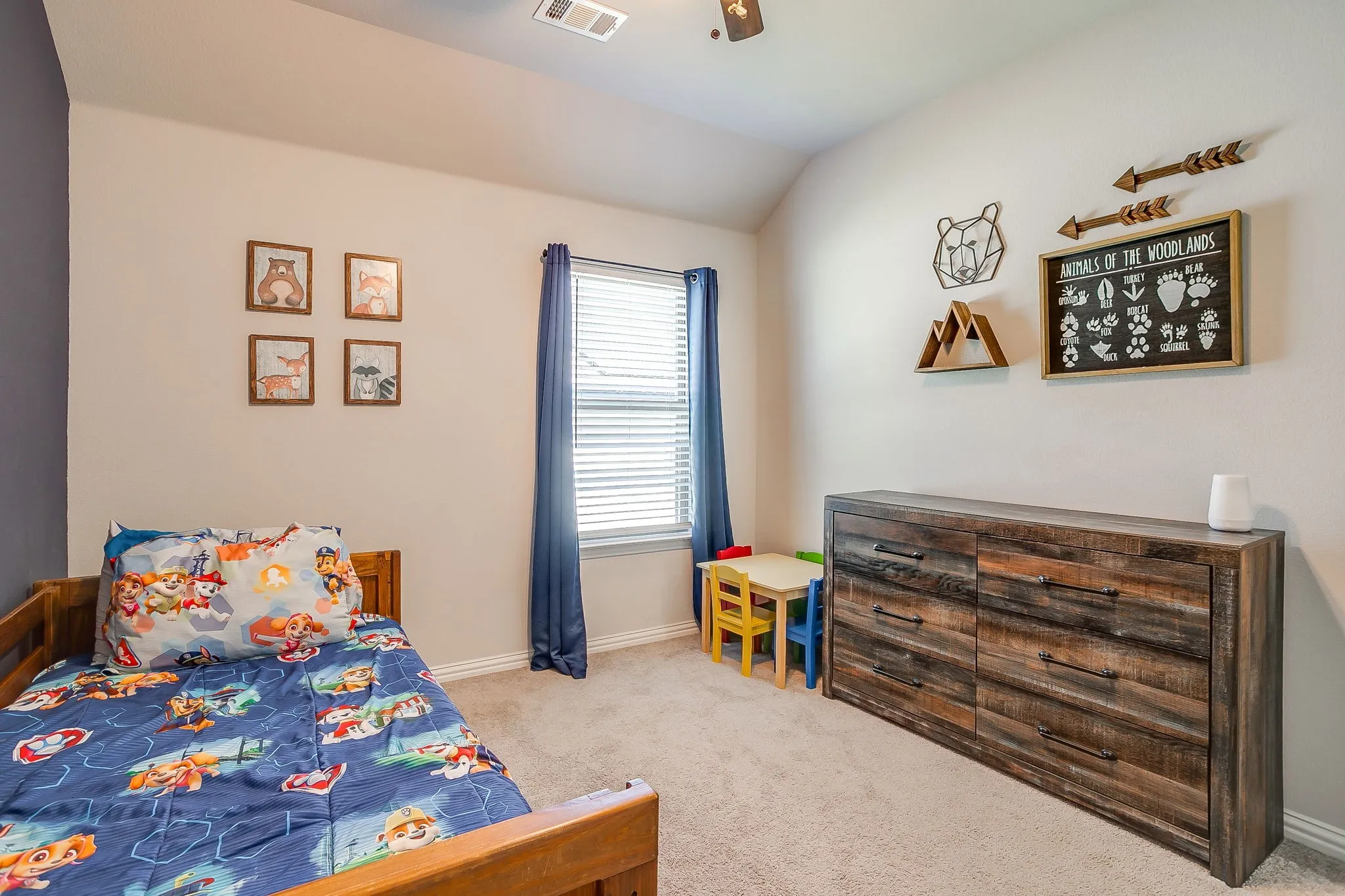 Single Family Residence For Sale in Parker County , 421 Escondido Street, Weatherford, Texas 76087, 3 Bedroom, 2 Bathroom, 2 Garage spaces, 1,917 Sqft, built in 2020, mls#21385363, Real Estate Agent in Weatherford, Homes For Sale in Parker county, Homes For Sale in Weatherford, Realtor in Weatherford Texas, Real Estate Brokerage Independent Realty Texas, Luminita Cordes Realtor