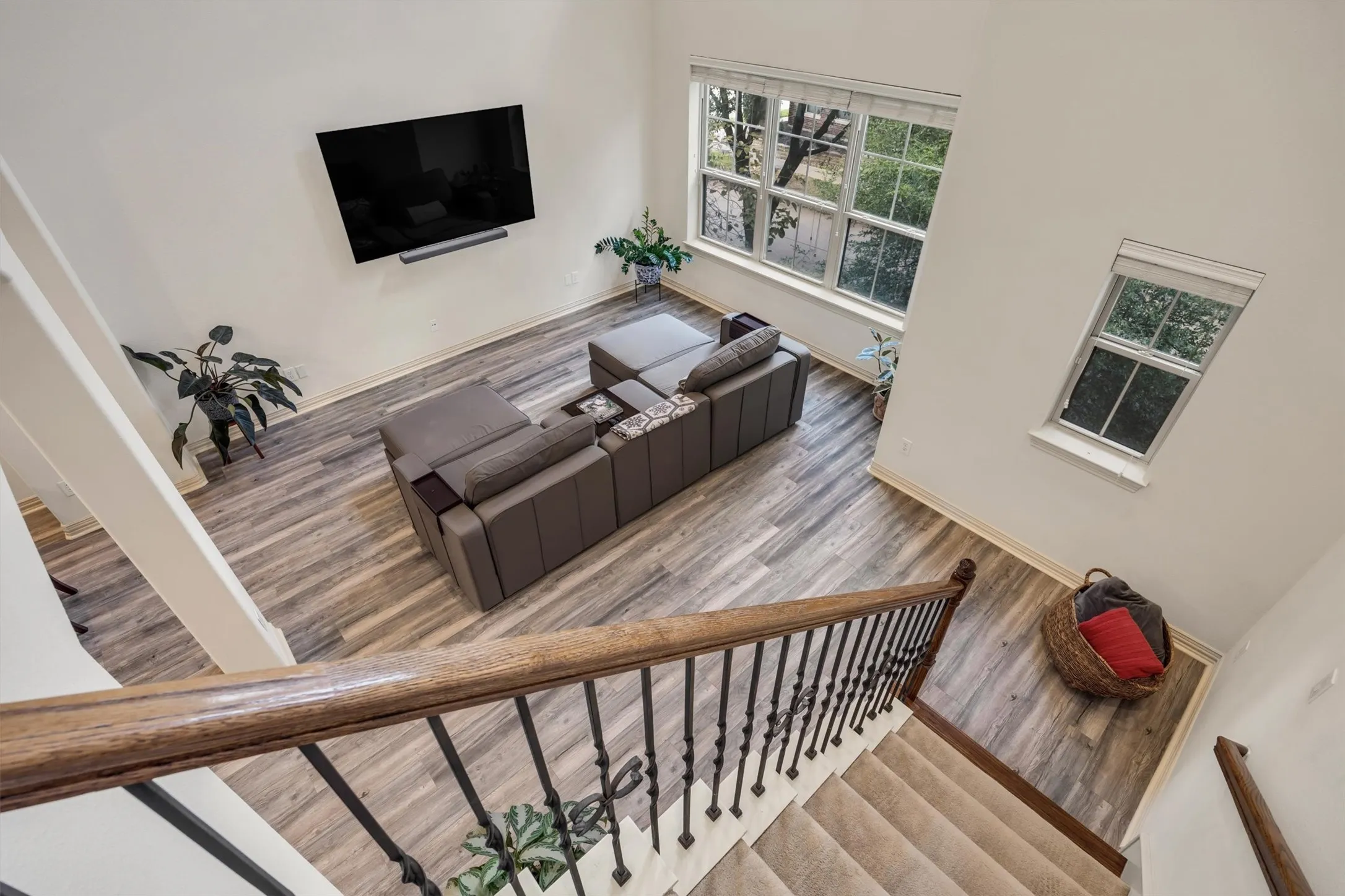 High ceilings with extensive natural light