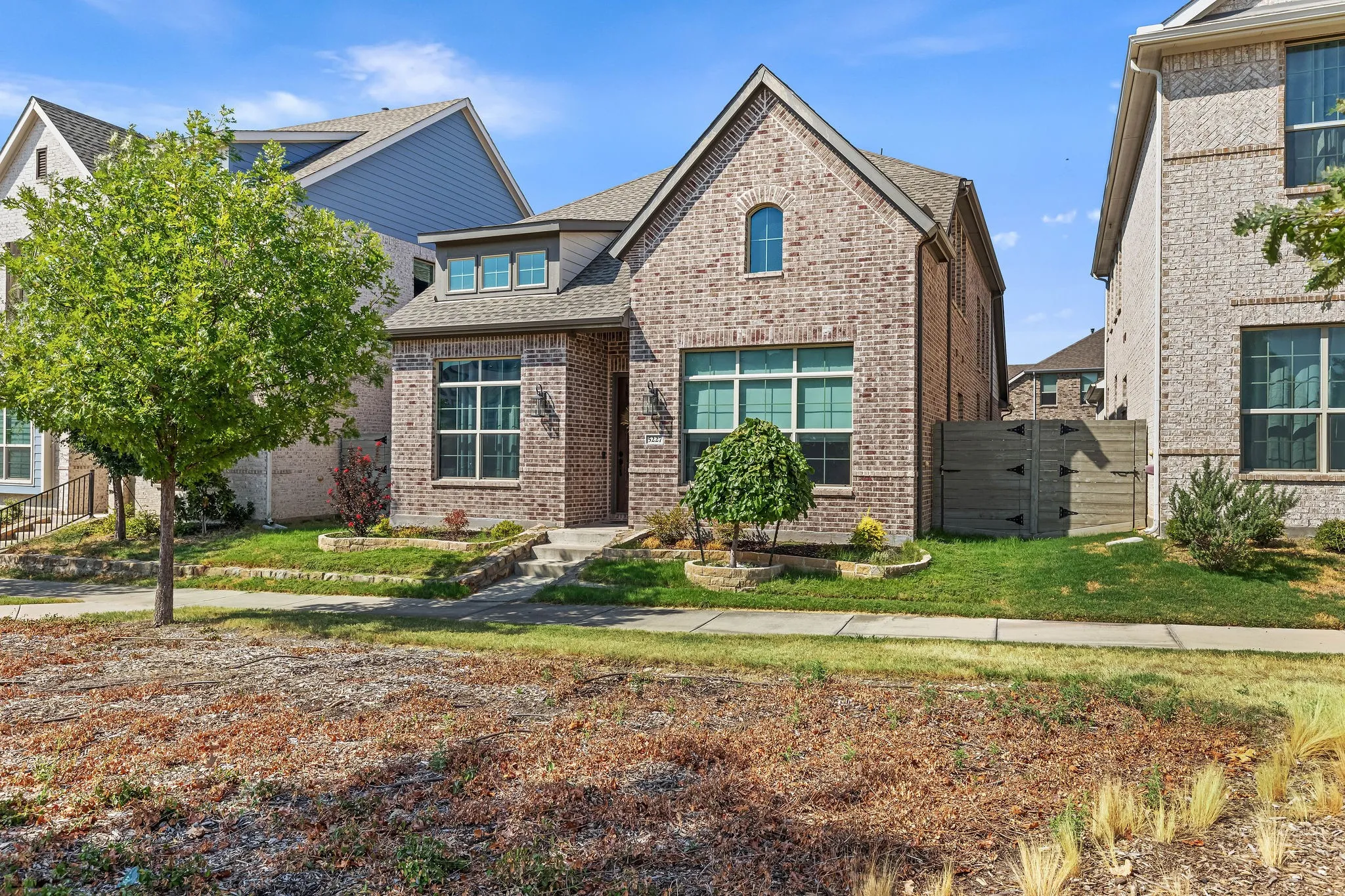 Single Family Residence For Sale in Dallas County , 5227 Mareliz Lane, Sachse, Texas 75048, 4 Bedroom, 3 Bathroom, 2 Garage spaces, 2,241 Sqft, built in 2021, mls#21380847, Real Estate Agent in Sachse, Homes For Sale in Dallas county, Homes For Sale in Sachse, Realtor in Sachse Texas, Real Estate Brokerage Independent Realty Texas, Luminita Cordes Realtor