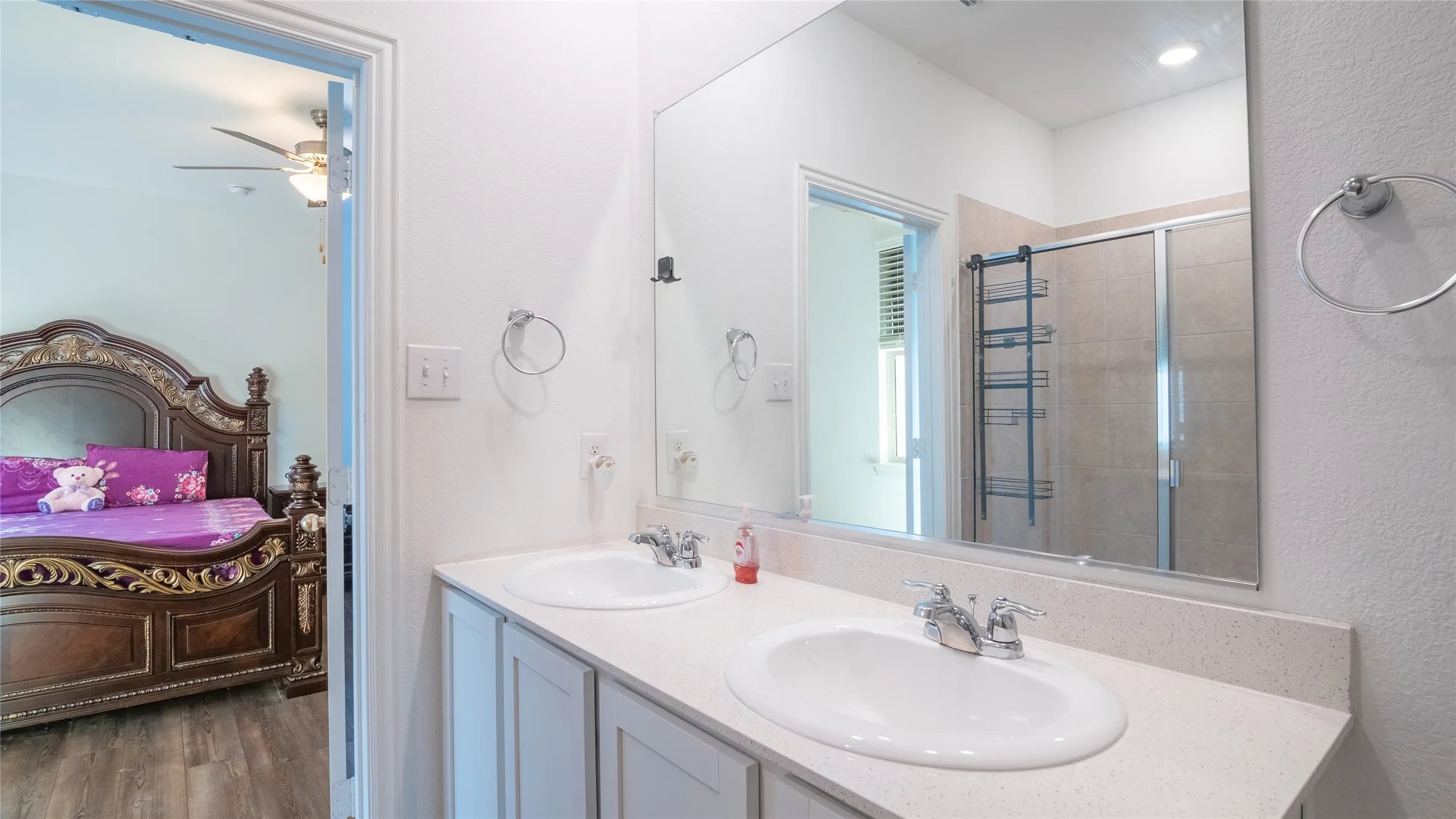 Single Family Residence For Sale in Tarrant County , 6932 Falconer Way, Fort Worth, Texas 76179, 4 Bedroom, 2 Bathroom, 2 Garage spaces, 1,998 Sqft, built in 2021, mls#21385380, Real Estate Agent in Fort Worth, Homes For Sale in Tarrant county, Homes For Sale in Fort Worth, Realtor in Fort Worth Texas, Real Estate Brokerage Independent Realty Texas, Luminita Cordes Realtor