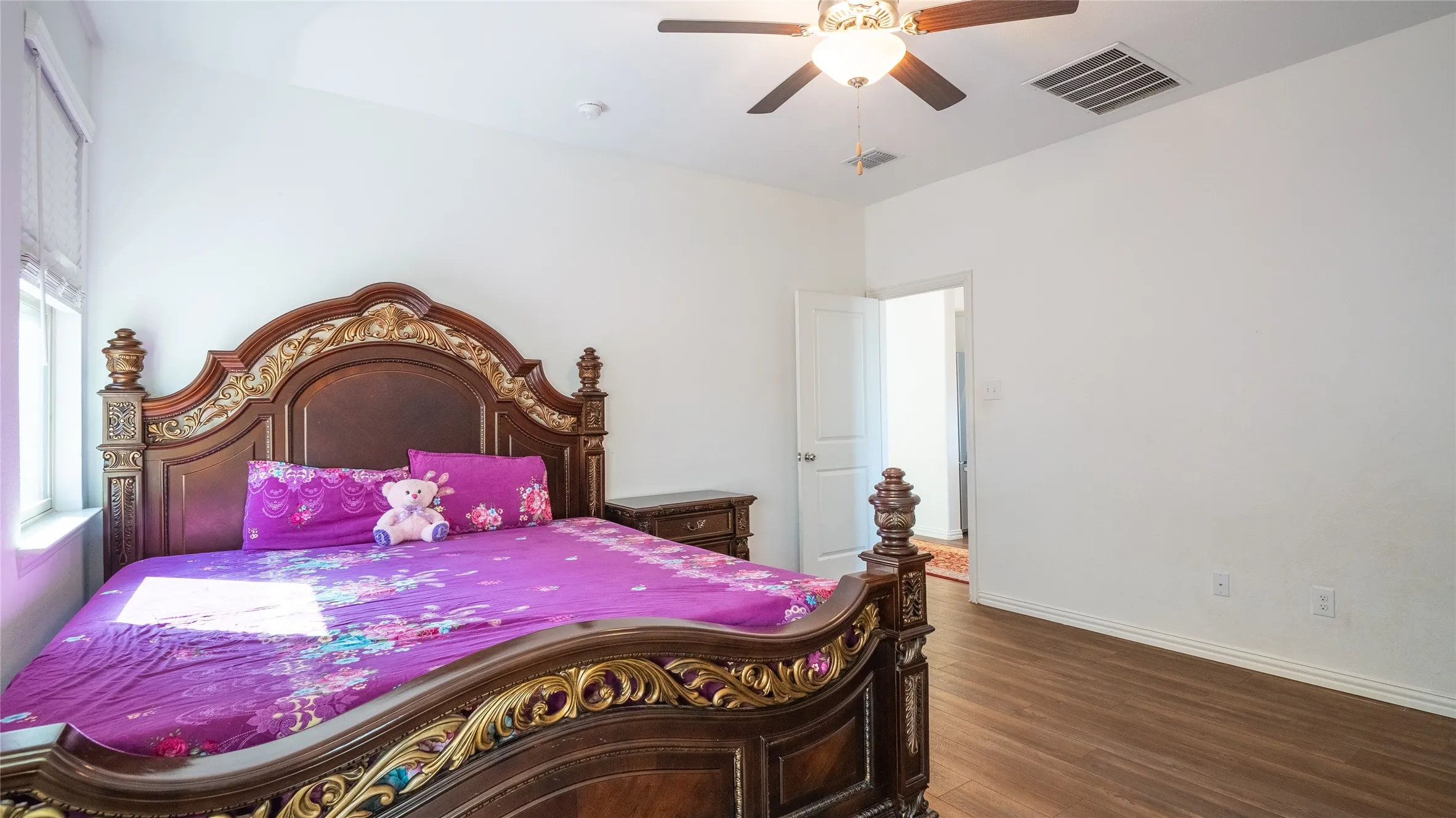Single Family Residence For Sale in Tarrant County , 6932 Falconer Way, Fort Worth, Texas 76179, 4 Bedroom, 2 Bathroom, 2 Garage spaces, 1,998 Sqft, built in 2021, mls#21385380, Real Estate Agent in Fort Worth, Homes For Sale in Tarrant county, Homes For Sale in Fort Worth, Realtor in Fort Worth Texas, Real Estate Brokerage Independent Realty Texas, Luminita Cordes Realtor