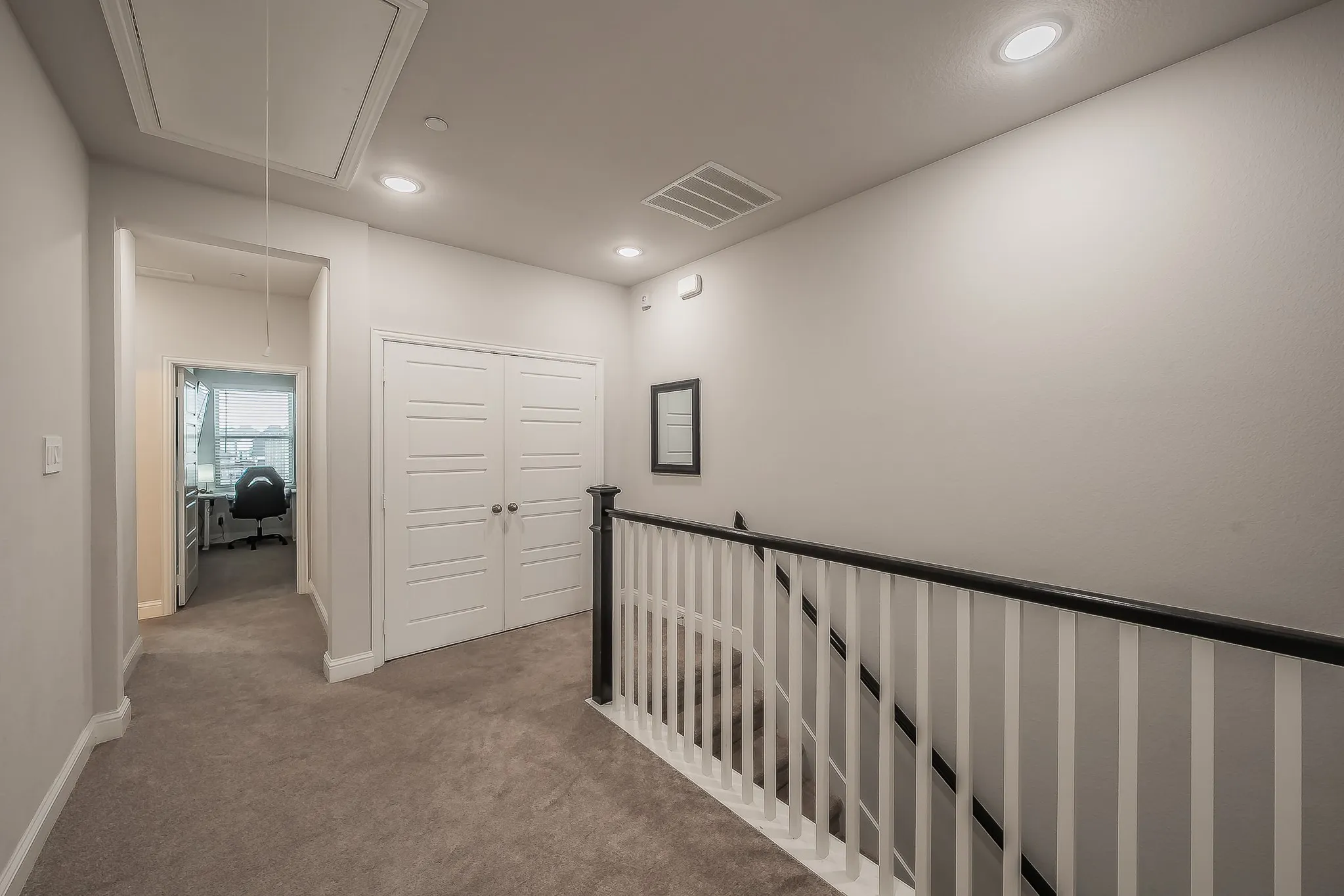 Townhouse For Rent in Dallas County , 12933 Couture Drive, Farmers Branch, Texas 75234, 3 Bedroom, 3 Bathroom, 2 Garage spaces, 1,866 Sqft, built in 2022, mls#21385386, Real Estate Agent in Farmers Branch, Homes For Rent in Dallas county, Homes For Rent in Farmers Branch, Realtor in Farmers Branch Texas, Real Estate Brokerage Independent Realty Texas, Luminita Cordes Realtor