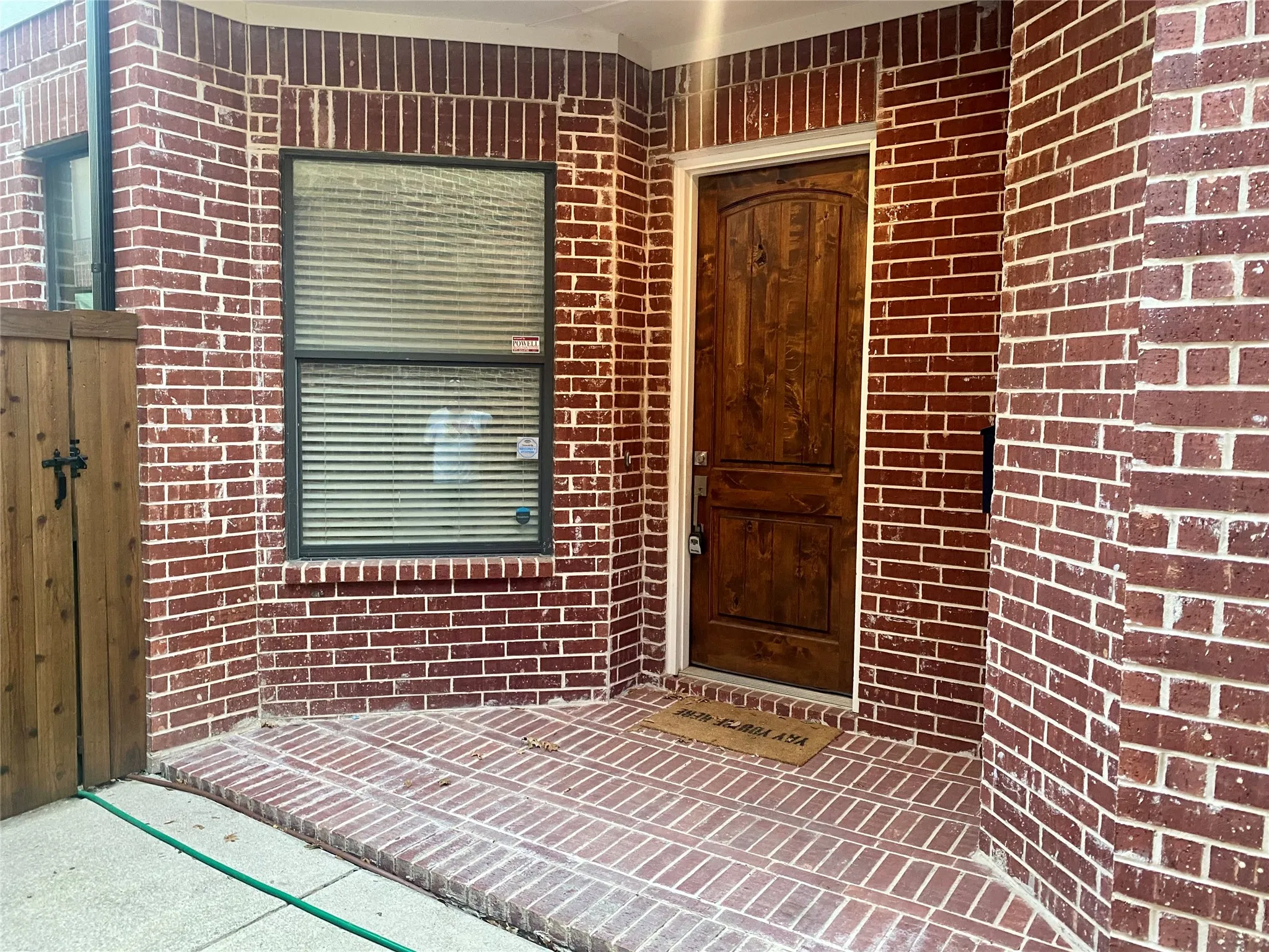 Duplex For Rent in Dallas County , 5930 Lewis Street, Dallas, Texas 75206, 3 Bedroom, 3 Bathroom, 2 Garage spaces, 2,341 Sqft, built in 2006, mls#21382548, Real Estate Agent in Dallas, Homes For Rent in Dallas county, Homes For Rent in Dallas, Realtor in Dallas Texas, Real Estate Brokerage Independent Realty Texas, Luminita Cordes Realtor