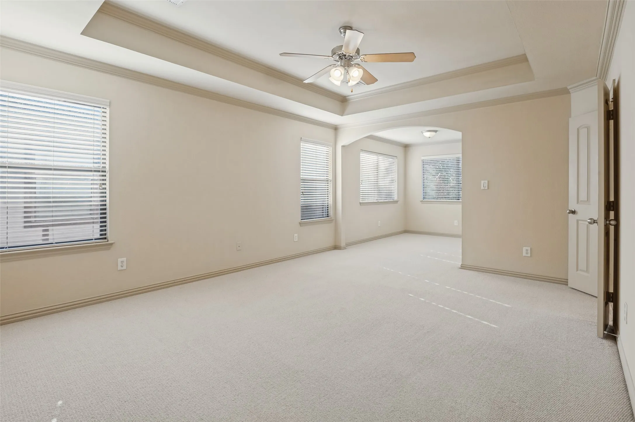 Duplex For Rent in Dallas County , 5930 Lewis Street, Dallas, Texas 75206, 3 Bedroom, 3 Bathroom, 2 Garage spaces, 2,341 Sqft, built in 2006, mls#21382548, Real Estate Agent in Dallas, Homes For Rent in Dallas county, Homes For Rent in Dallas, Realtor in Dallas Texas, Real Estate Brokerage Independent Realty Texas, Luminita Cordes Realtor