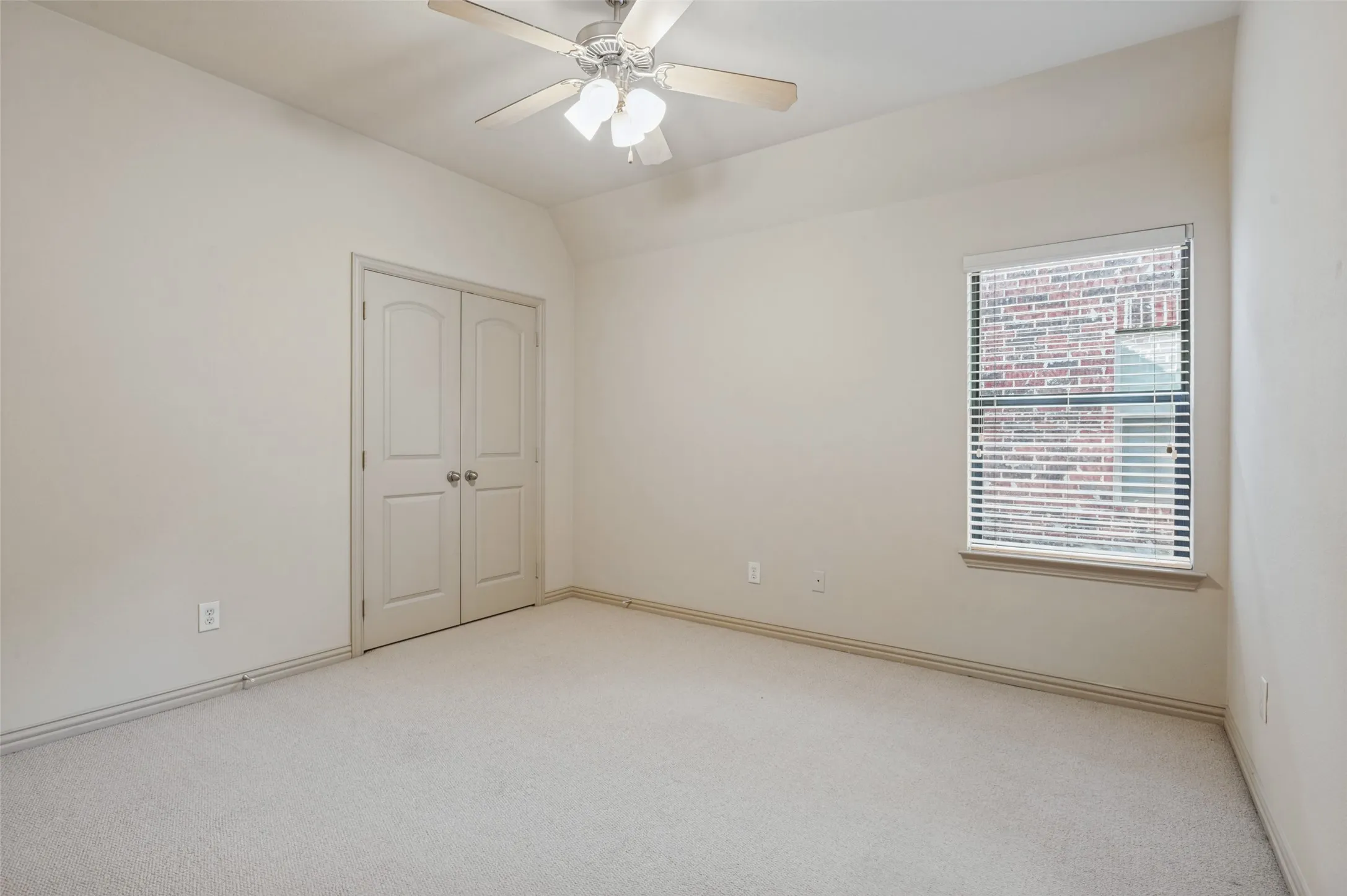 Duplex For Rent in Dallas County , 5930 Lewis Street, Dallas, Texas 75206, 3 Bedroom, 3 Bathroom, 2 Garage spaces, 2,341 Sqft, built in 2006, mls#21382548, Real Estate Agent in Dallas, Homes For Rent in Dallas county, Homes For Rent in Dallas, Realtor in Dallas Texas, Real Estate Brokerage Independent Realty Texas, Luminita Cordes Realtor