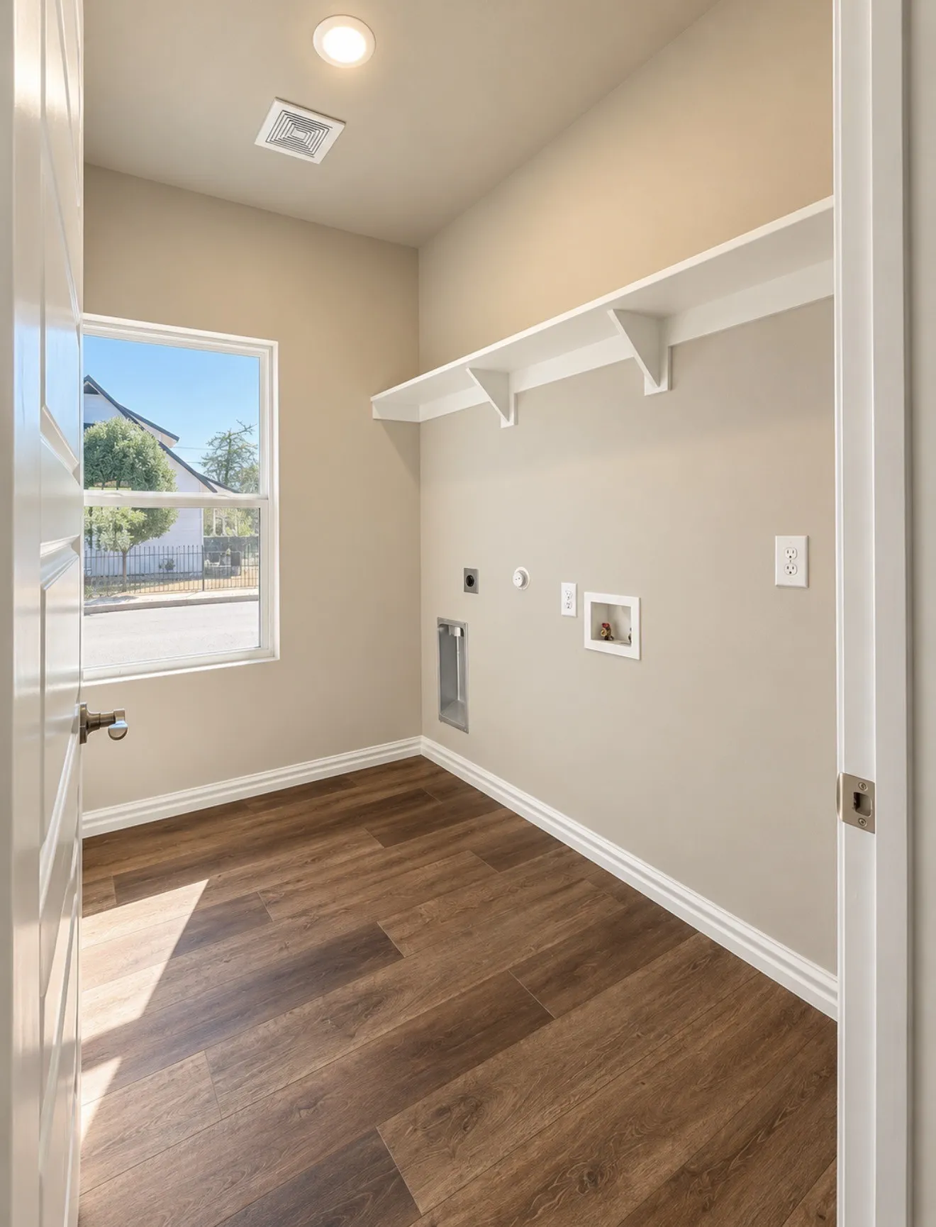Single Family Residence For Sale in Tarrant County , 1137 Stella Street, Fort Worth, Texas 76104, 3 Bedroom, 2 Bathroom, Garage spaces, 1,200 Sqft, built in 2025, mls#21384041, Real Estate Agent in Fort Worth, Homes For Sale in Tarrant county, Homes For Sale in Fort Worth, Realtor in Fort Worth Texas, Real Estate Brokerage Independent Realty Texas, Luminita Cordes Realtor