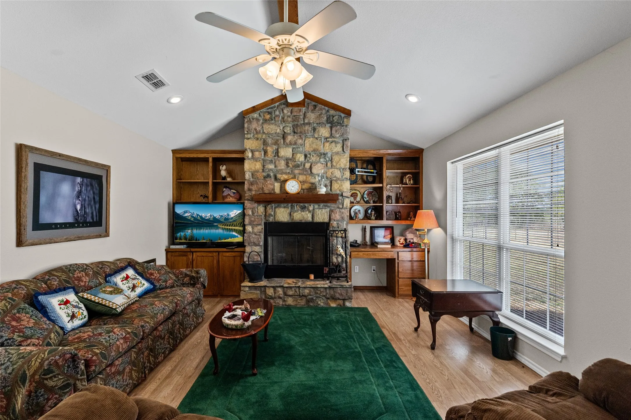 Farm For Sale in Hunt County , 7959 County Road 4823, Wolfe City, Texas 75496, 2 Bedroom, 2 Bathroom, Garage spaces, 1,200 Sqft, built in 2014, mls#21385401, Real Estate Agent in Wolfe City, Homes For Sale in Hunt county, Homes For Sale in Wolfe City, Realtor in Wolfe City Texas, Real Estate Brokerage Independent Realty Texas, Luminita Cordes Realtor