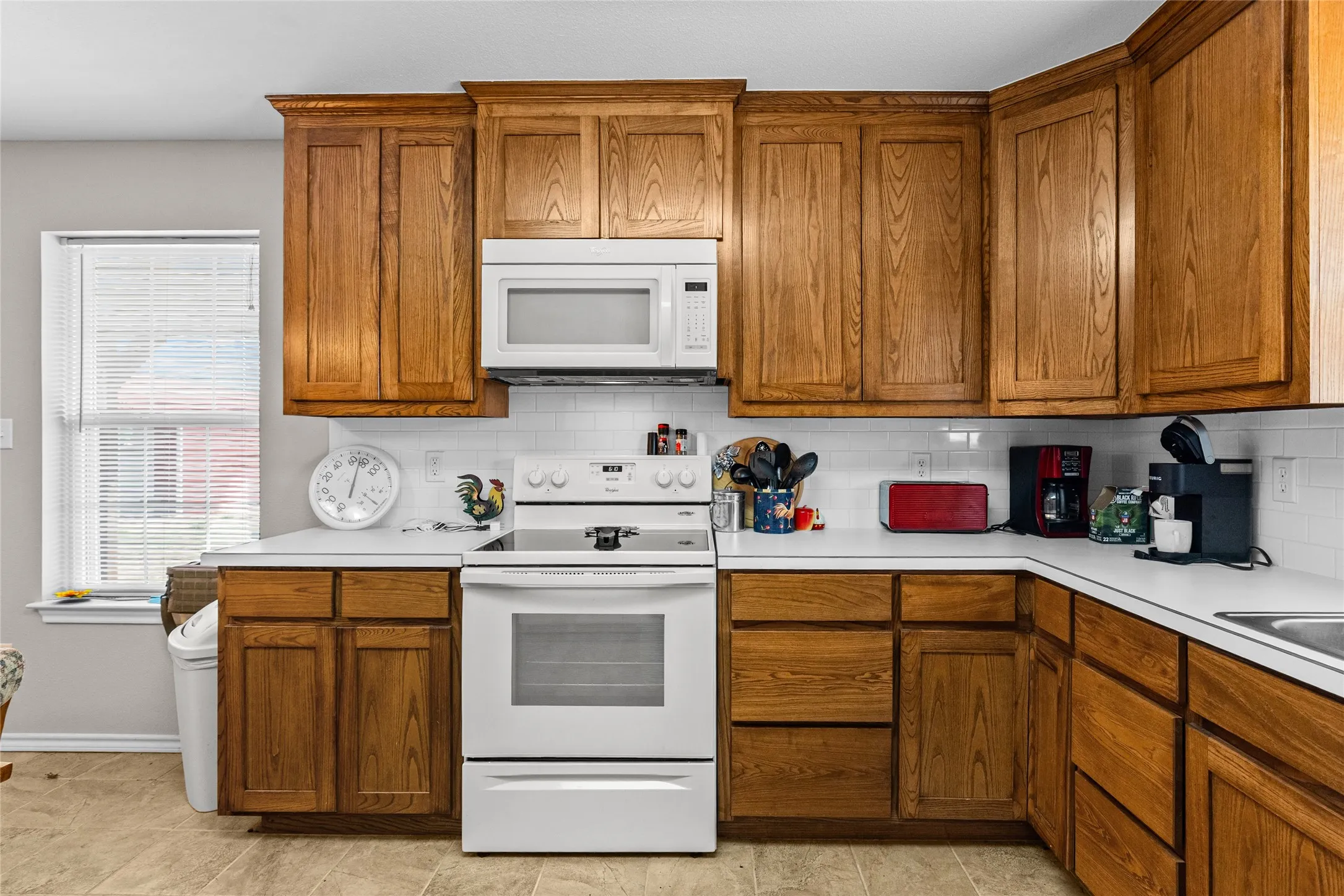 Farm For Sale in Hunt County , 7959 County Road 4823, Wolfe City, Texas 75496, 2 Bedroom, 2 Bathroom, Garage spaces, 1,200 Sqft, built in 2014, mls#21385401, Real Estate Agent in Wolfe City, Homes For Sale in Hunt county, Homes For Sale in Wolfe City, Realtor in Wolfe City Texas, Real Estate Brokerage Independent Realty Texas, Luminita Cordes Realtor