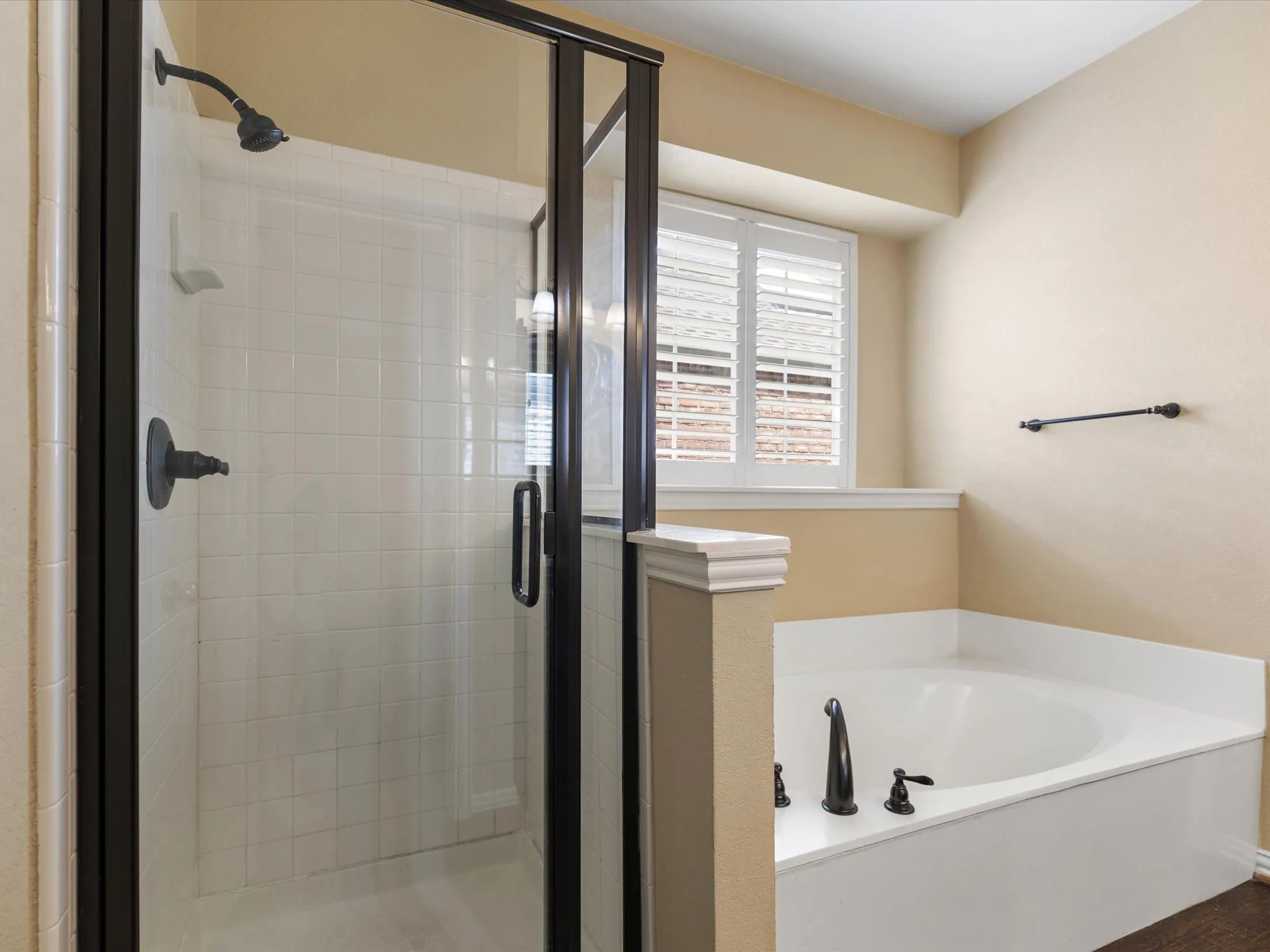 Single Family Residence For Rent in Collin County , 8129 Springmoss Drive, Plano, Texas 75025, 4 Bedroom, 3 Bathroom, 2 Garage spaces, 2,124 Sqft, built in 1997, mls#21385364, Real Estate Agent in Plano, Homes For Rent in Collin county, Homes For Rent in Plano, Realtor in Plano Texas, Real Estate Brokerage Independent Realty Texas, Luminita Cordes Realtor