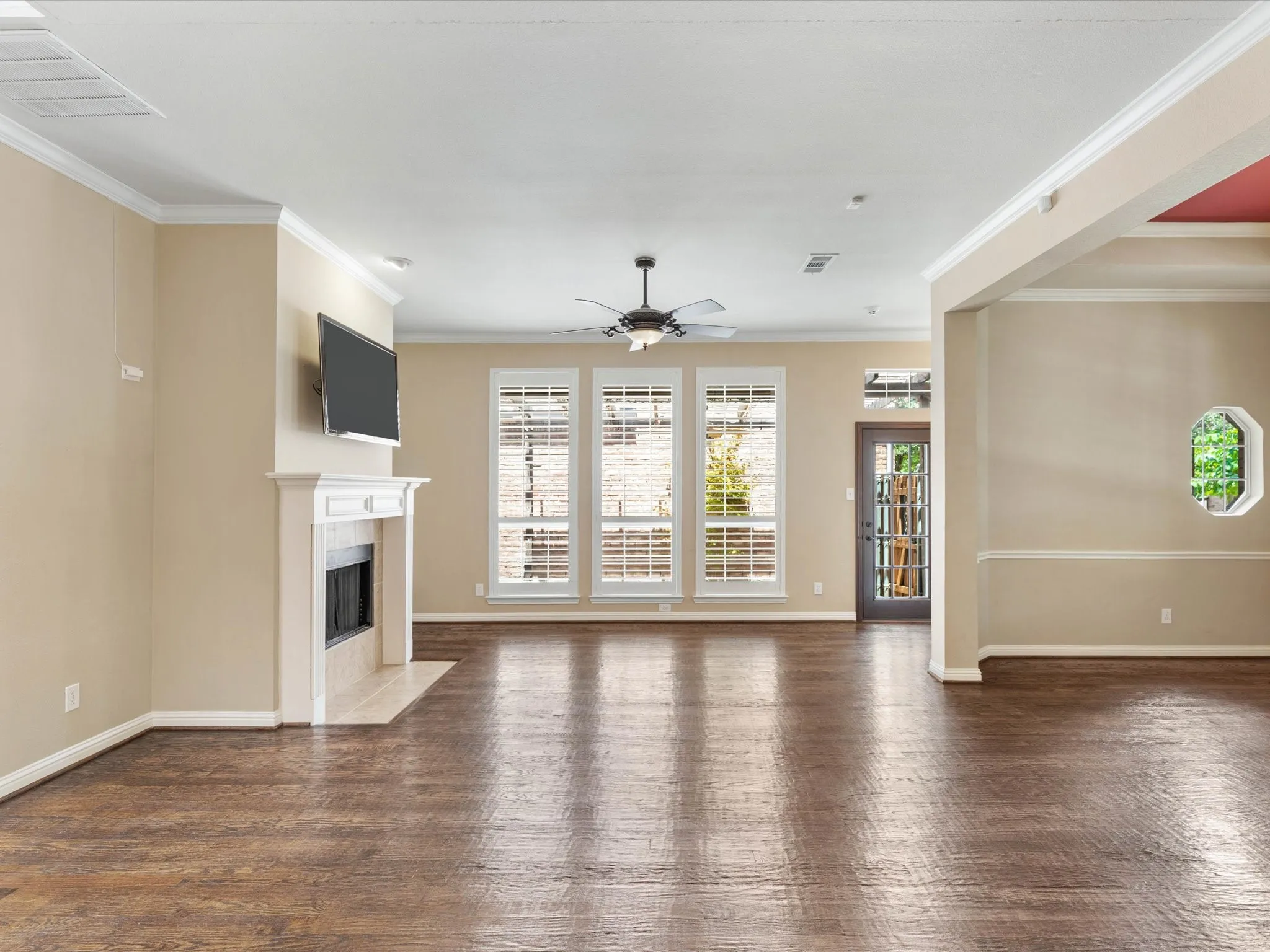 Single Family Residence For Rent in Collin County , 8129 Springmoss Drive, Plano, Texas 75025, 4 Bedroom, 3 Bathroom, 2 Garage spaces, 2,124 Sqft, built in 1997, mls#21385364, Real Estate Agent in Plano, Homes For Rent in Collin county, Homes For Rent in Plano, Realtor in Plano Texas, Real Estate Brokerage Independent Realty Texas, Luminita Cordes Realtor
