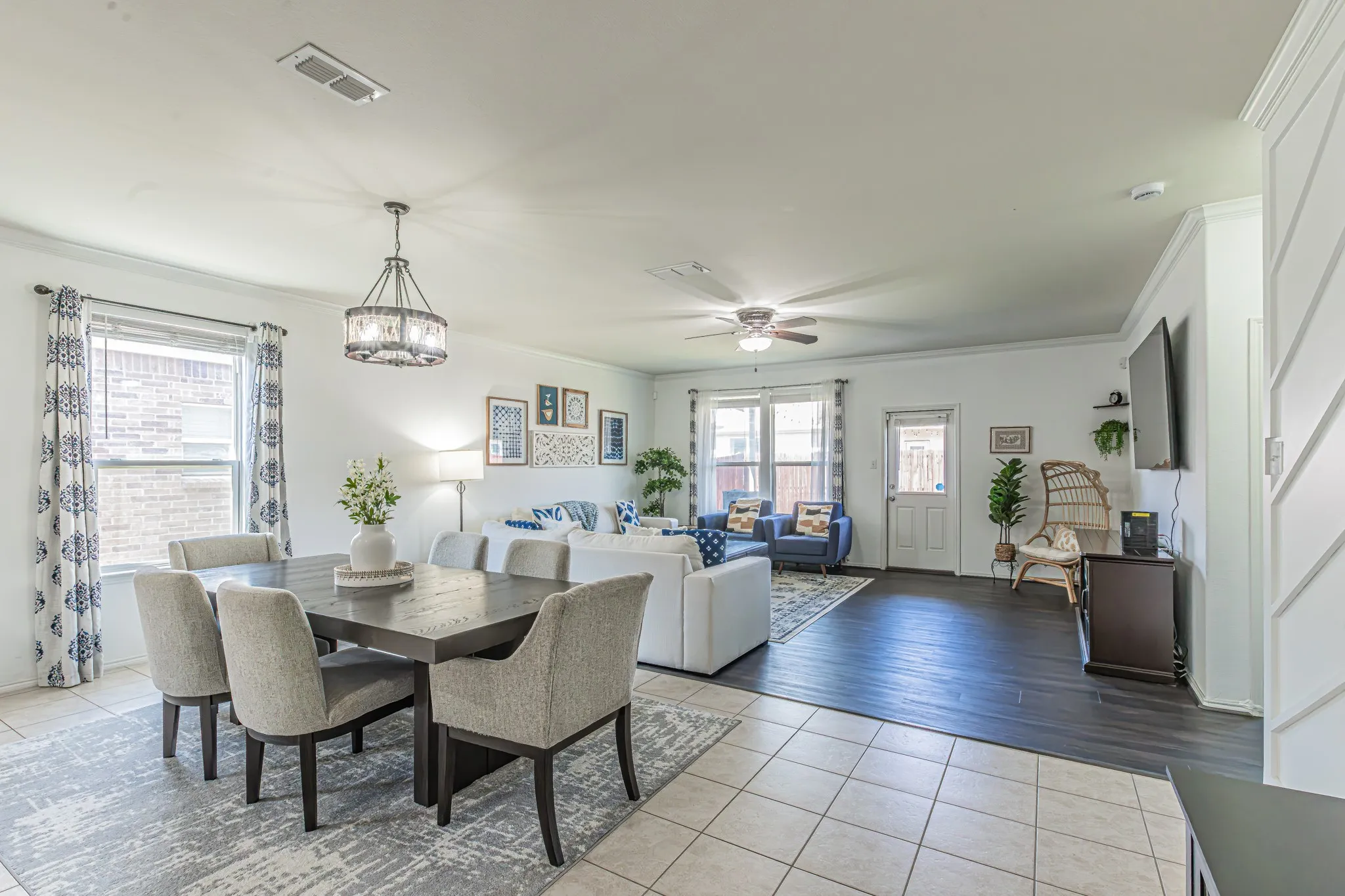 Single Family Residence For Sale in Tarrant County , 2429 Senepol Way, Fort Worth, Texas 76131, 3 Bedroom, 2 Bathroom, 2 Garage spaces, 2,152 Sqft, built in 2014, mls#21383510, Real Estate Agent in Fort Worth, Homes For Sale in Tarrant county, Homes For Sale in Fort Worth, Realtor in Fort Worth Texas, Real Estate Brokerage Independent Realty Texas, Luminita Cordes Realtor