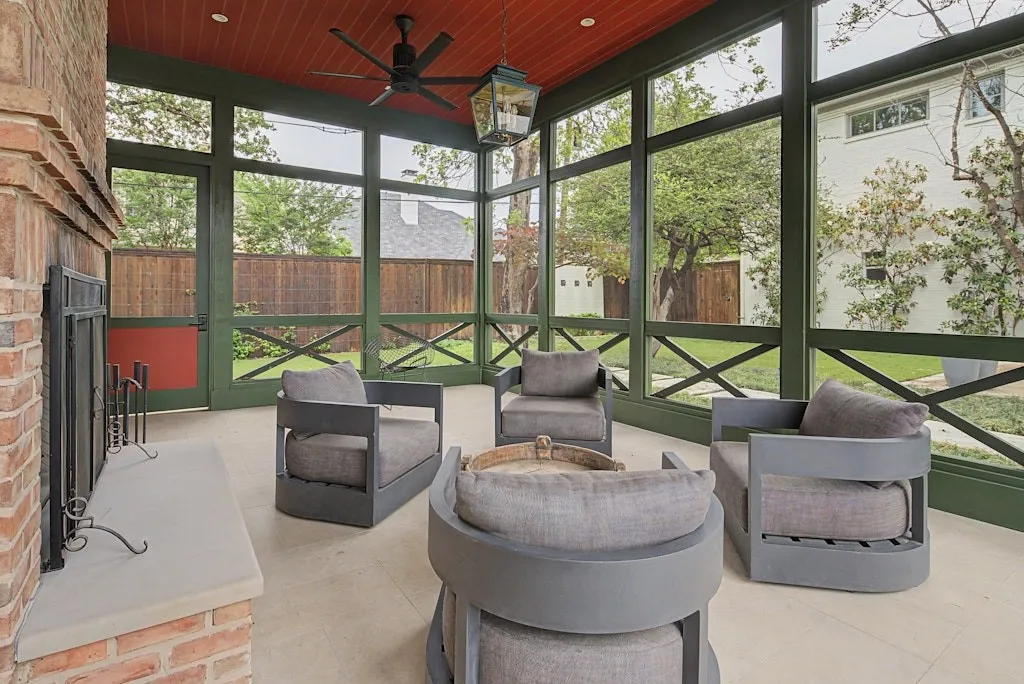 Single Family Residence For Sale in Dallas County , 4636 Belclaire Avenue, Highland Park, Texas 75209, 4 Bedroom, 6 Bathroom, 3 Garage spaces, 5,169 Sqft, built in 2007, mls#21380169, Real Estate Agent in Highland Park, Homes For Sale in Dallas county, Homes For Sale in Highland Park, Realtor in Highland Park Texas, Real Estate Brokerage Independent Realty Texas, Luminita Cordes Realtor