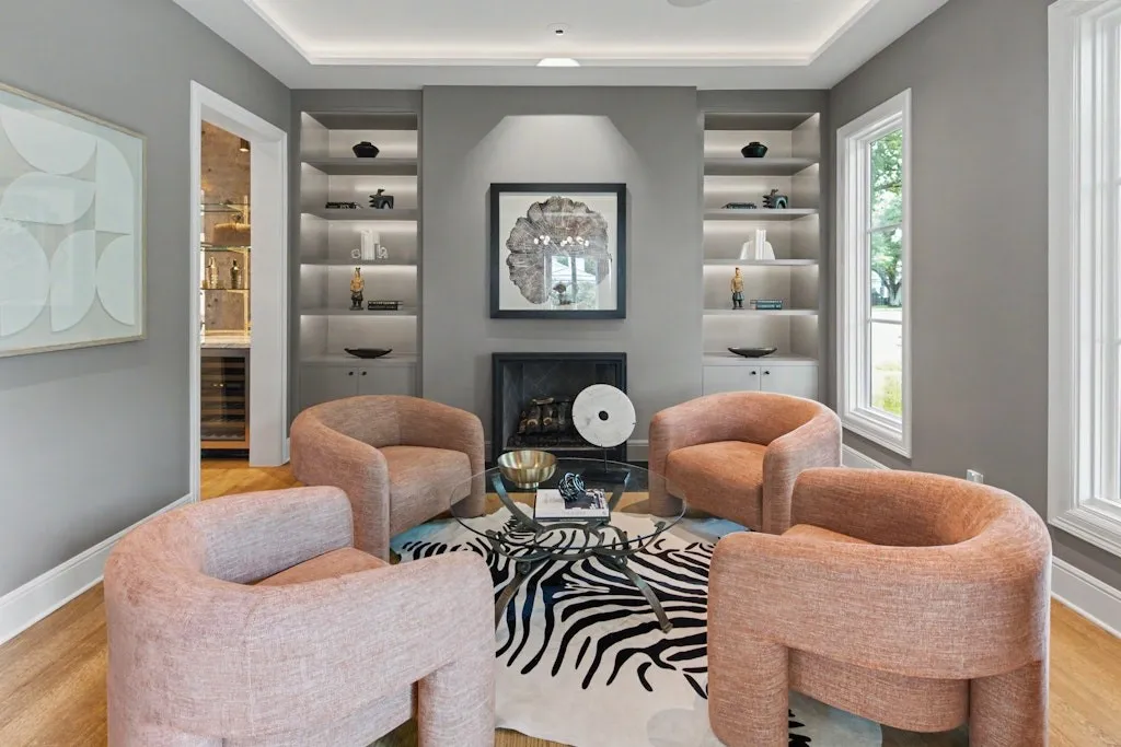 Single Family Residence For Sale in Dallas County , 4636 Belclaire Avenue, Highland Park, Texas 75209, 4 Bedroom, 6 Bathroom, 3 Garage spaces, 5,169 Sqft, built in 2007, mls#21380169, Real Estate Agent in Highland Park, Homes For Sale in Dallas county, Homes For Sale in Highland Park, Realtor in Highland Park Texas, Real Estate Brokerage Independent Realty Texas, Luminita Cordes Realtor