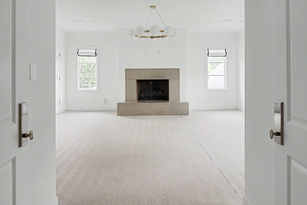 Single Family Residence For Sale in Dallas County , 4636 Belclaire Avenue, Highland Park, Texas 75209, 4 Bedroom, 6 Bathroom, 3 Garage spaces, 5,169 Sqft, built in 2007, mls#21380169, Real Estate Agent in Highland Park, Homes For Sale in Dallas county, Homes For Sale in Highland Park, Realtor in Highland Park Texas, Real Estate Brokerage Independent Realty Texas, Luminita Cordes Realtor