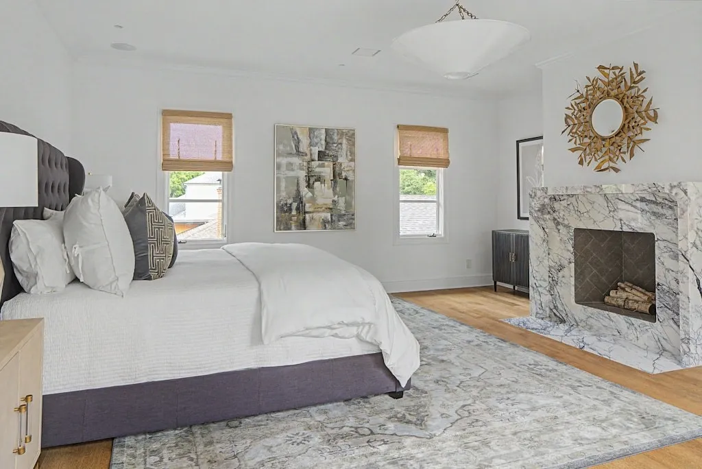 Single Family Residence For Sale in Dallas County , 4636 Belclaire Avenue, Highland Park, Texas 75209, 4 Bedroom, 6 Bathroom, 3 Garage spaces, 5,169 Sqft, built in 2007, mls#21380169, Real Estate Agent in Highland Park, Homes For Sale in Dallas county, Homes For Sale in Highland Park, Realtor in Highland Park Texas, Real Estate Brokerage Independent Realty Texas, Luminita Cordes Realtor