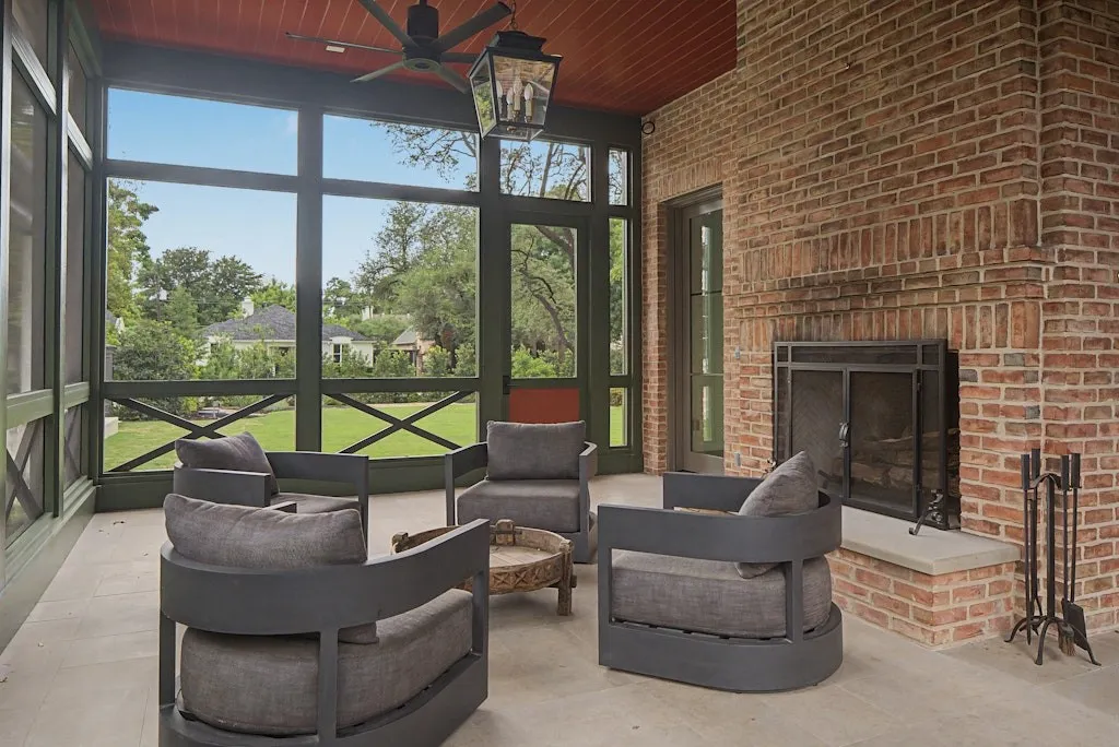 Single Family Residence For Sale in Dallas County , 4636 Belclaire Avenue, Highland Park, Texas 75209, 4 Bedroom, 6 Bathroom, 3 Garage spaces, 5,169 Sqft, built in 2007, mls#21380169, Real Estate Agent in Highland Park, Homes For Sale in Dallas county, Homes For Sale in Highland Park, Realtor in Highland Park Texas, Real Estate Brokerage Independent Realty Texas, Luminita Cordes Realtor