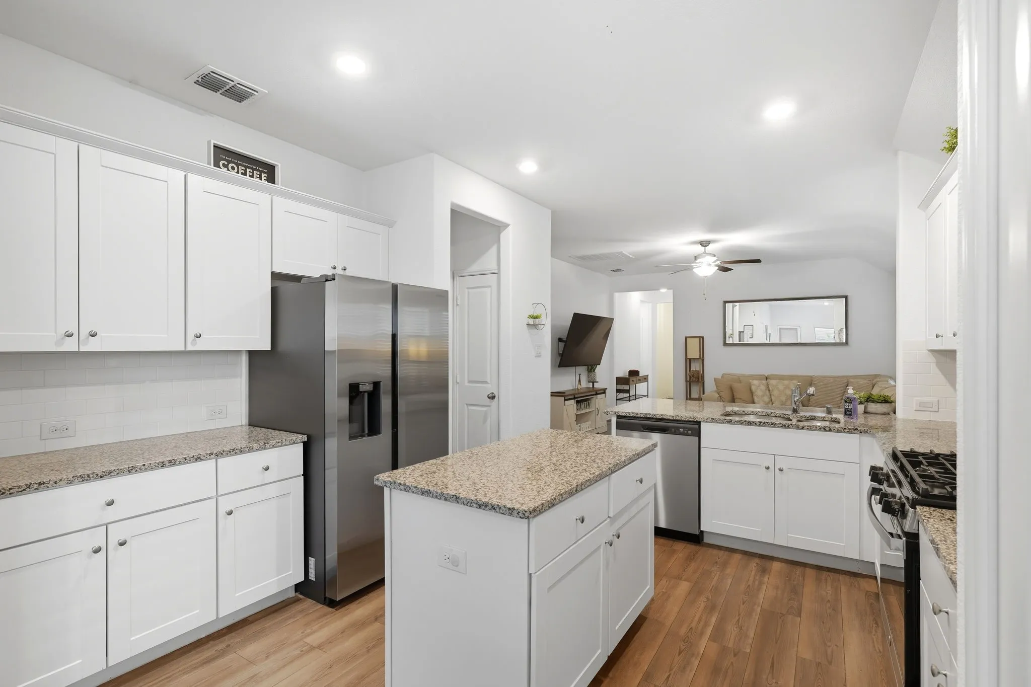 Single Family Residence For Sale in Denton County , 2264 Jasper Drive, Little Elm, Texas 76227, 4 Bedroom, 2 Bathroom, 2 Garage spaces, 1,577 Sqft, built in 2021, mls#21385412, Real Estate Agent in Little Elm, Homes For Sale in Denton county, Homes For Sale in Little Elm, Realtor in Little Elm Texas, Real Estate Brokerage Independent Realty Texas, Luminita Cordes Realtor