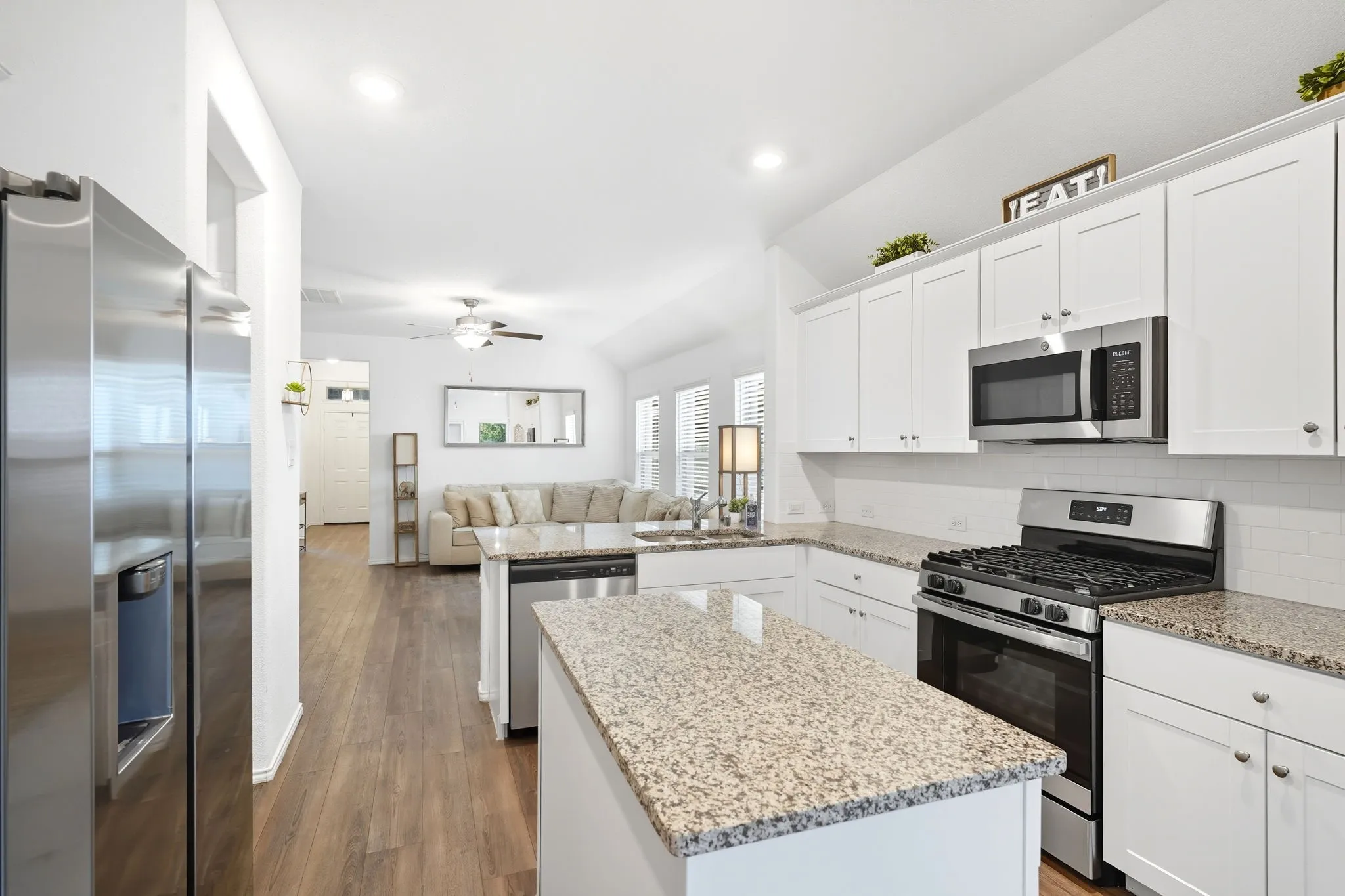 Single Family Residence For Sale in Denton County , 2264 Jasper Drive, Little Elm, Texas 76227, 4 Bedroom, 2 Bathroom, 2 Garage spaces, 1,577 Sqft, built in 2021, mls#21385412, Real Estate Agent in Little Elm, Homes For Sale in Denton county, Homes For Sale in Little Elm, Realtor in Little Elm Texas, Real Estate Brokerage Independent Realty Texas, Luminita Cordes Realtor
